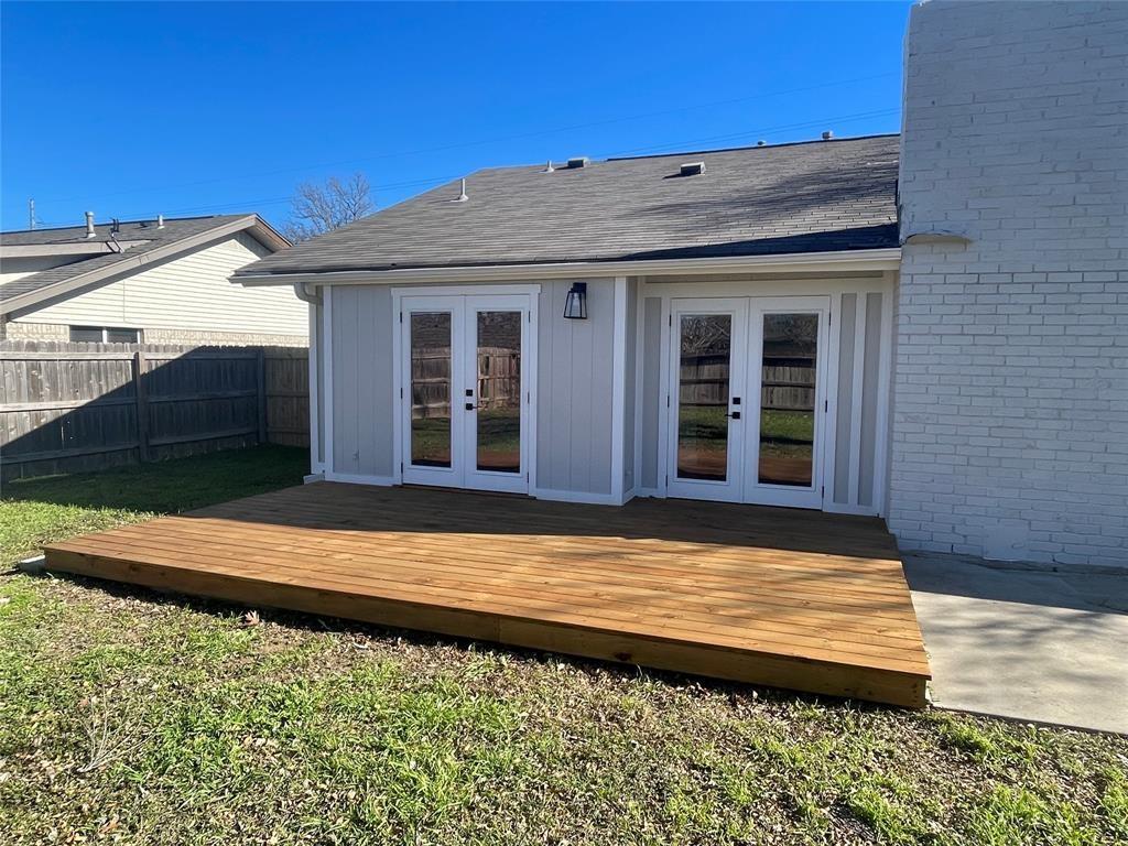 801 E Central Dr Property Photo 20