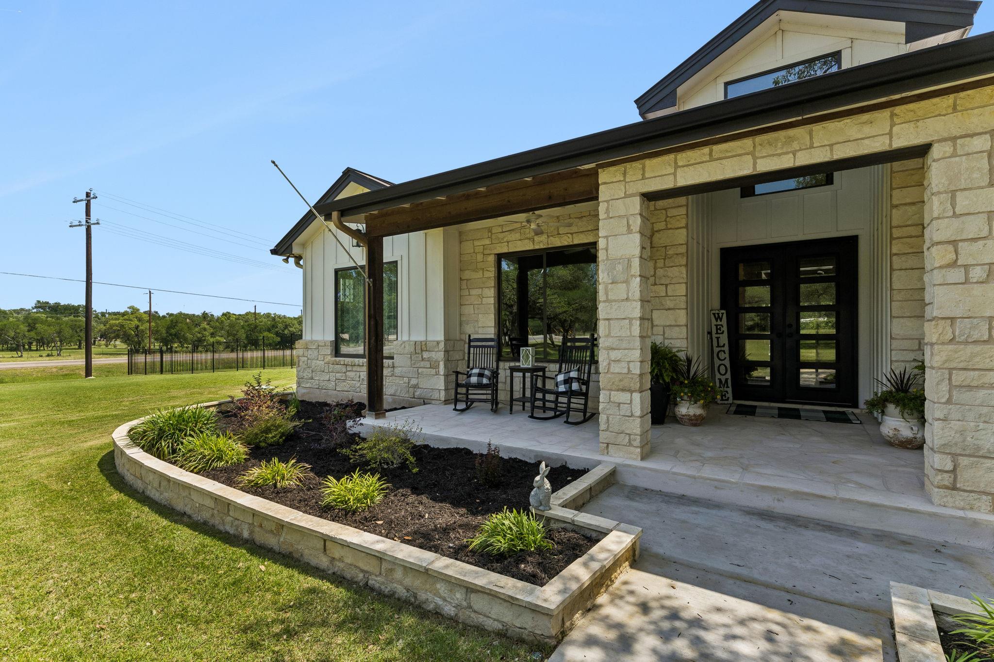111 Craigen Rd Property Photo 37