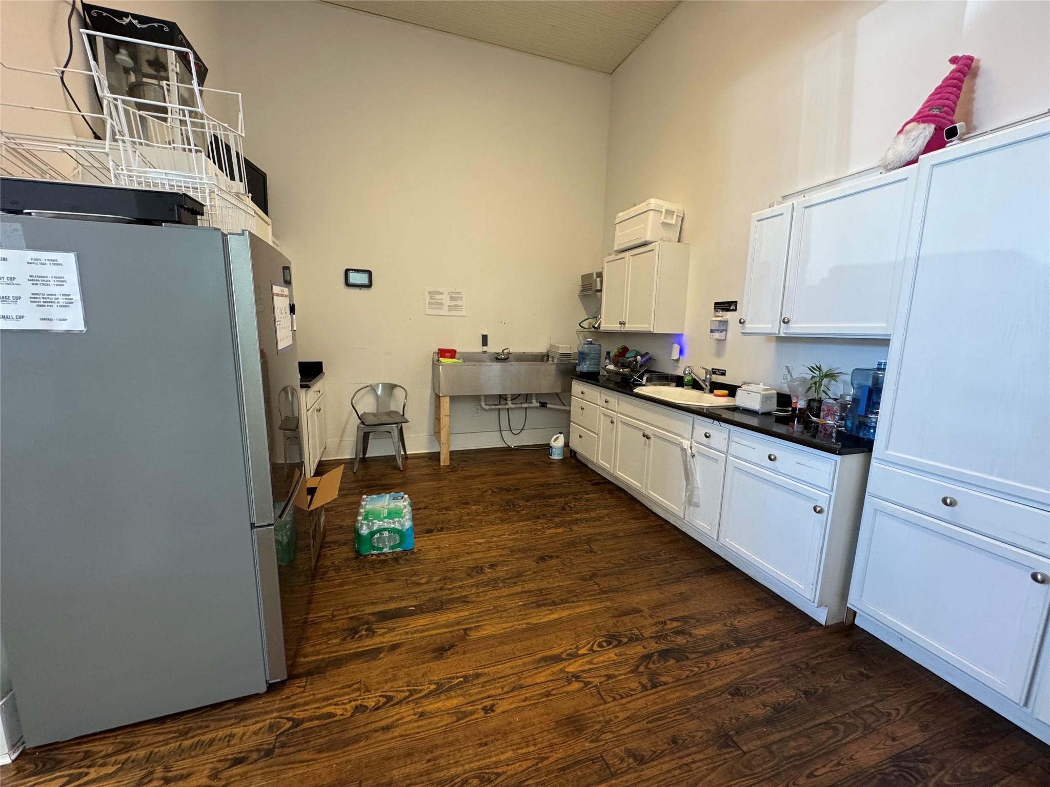24 N Main St Property Photo 13