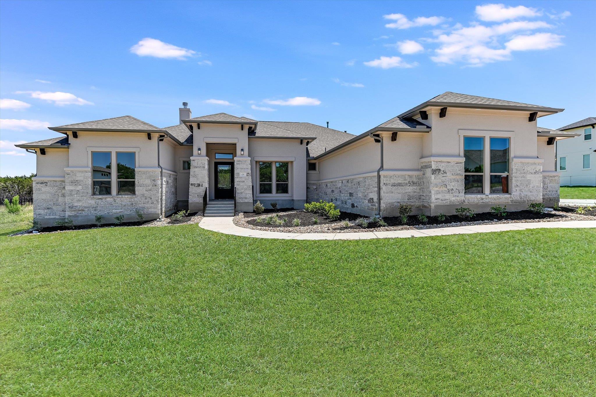 129 Rancho Deluxe Property Photo 1