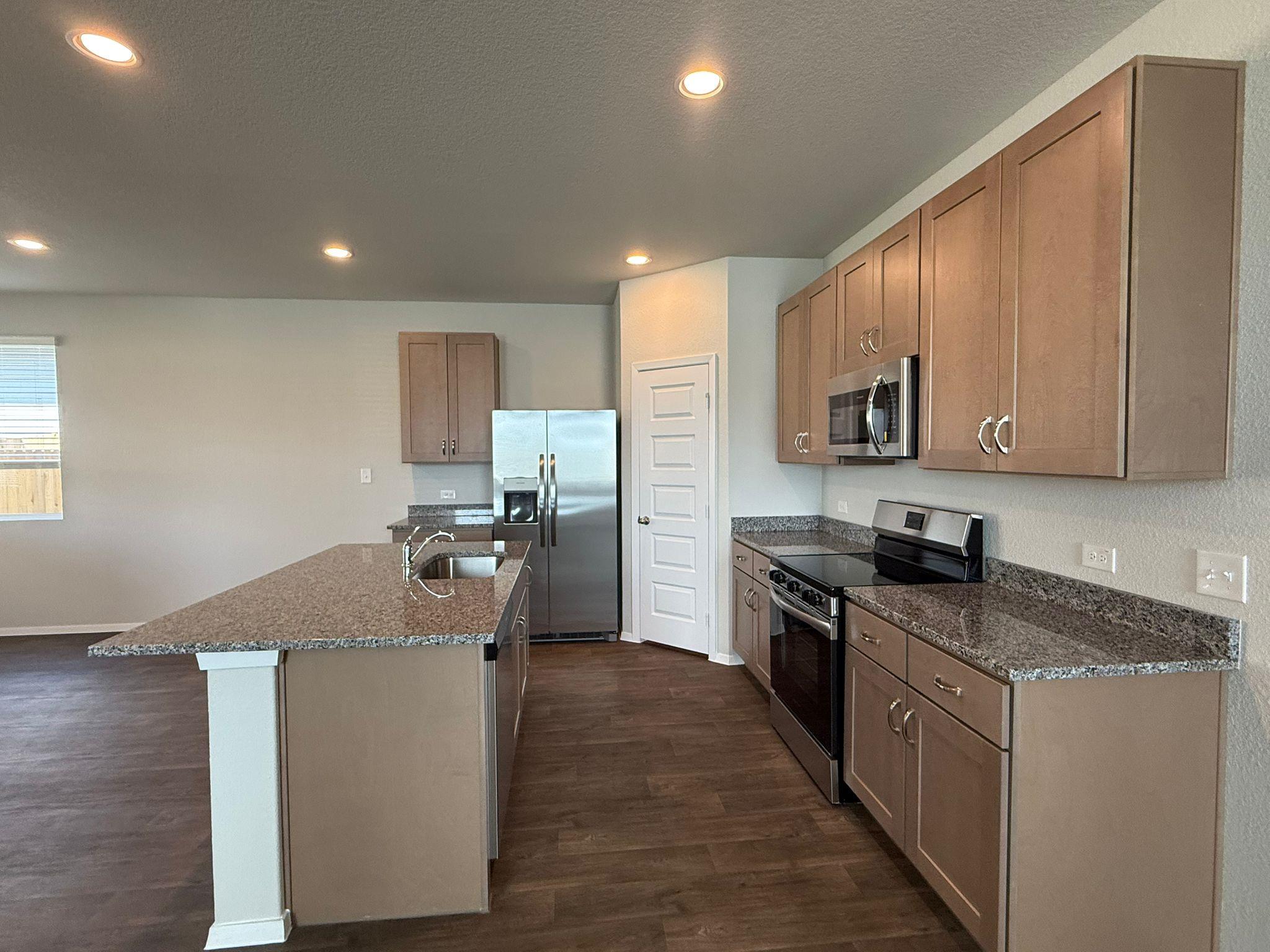 2713 Totley Rd Property Photo 8