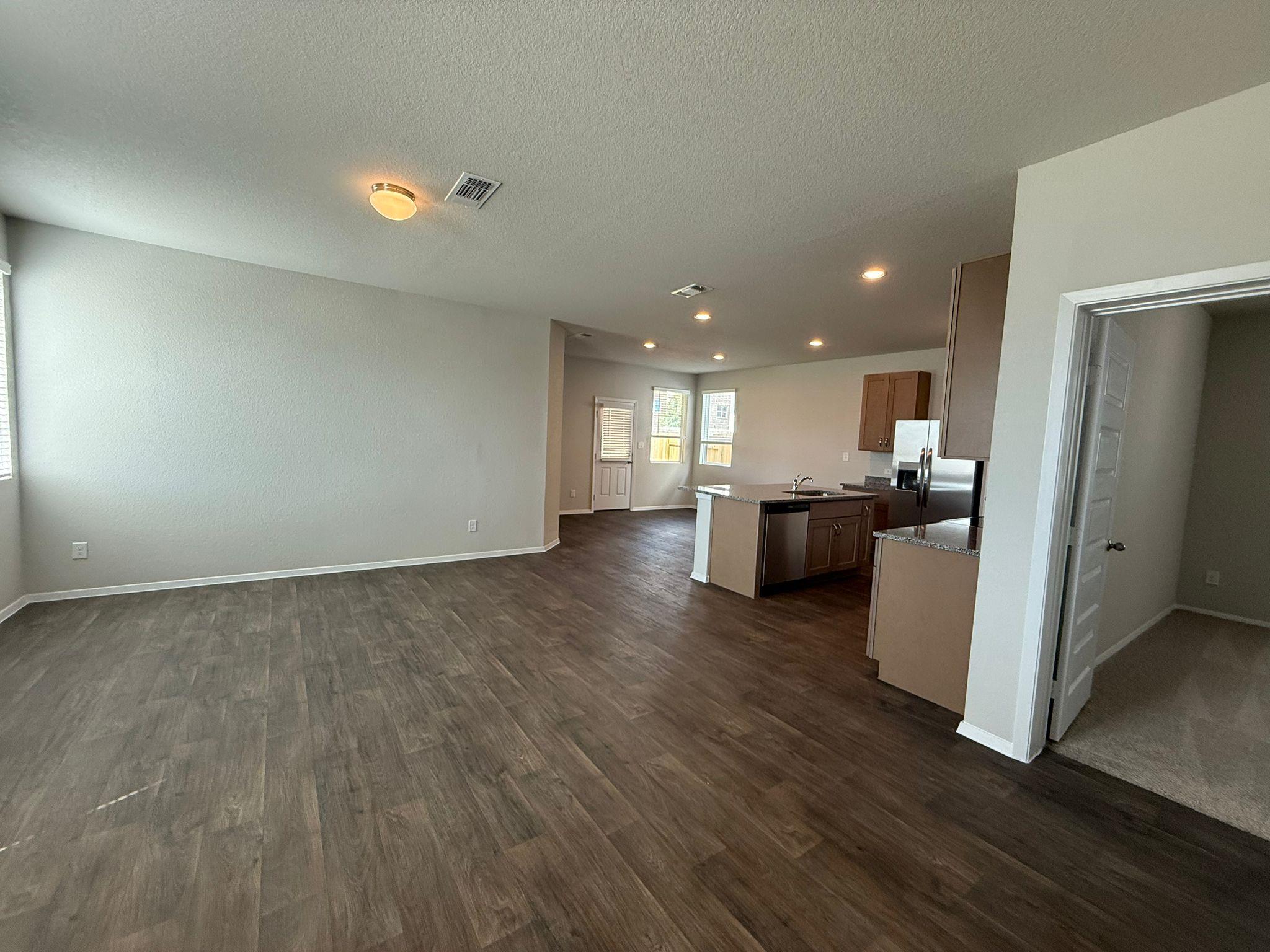 2713 Totley Rd Property Photo 9