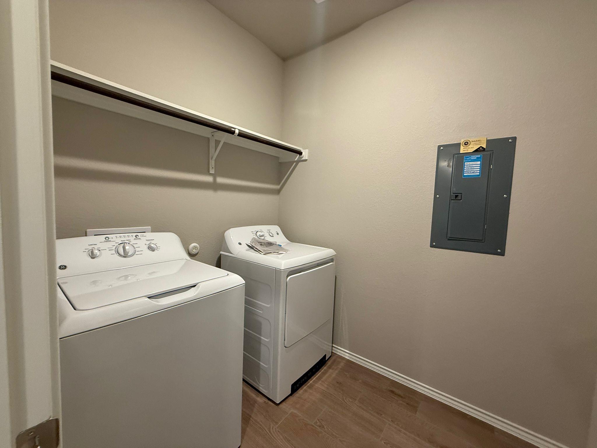 2713 Totley Rd Property Photo 10