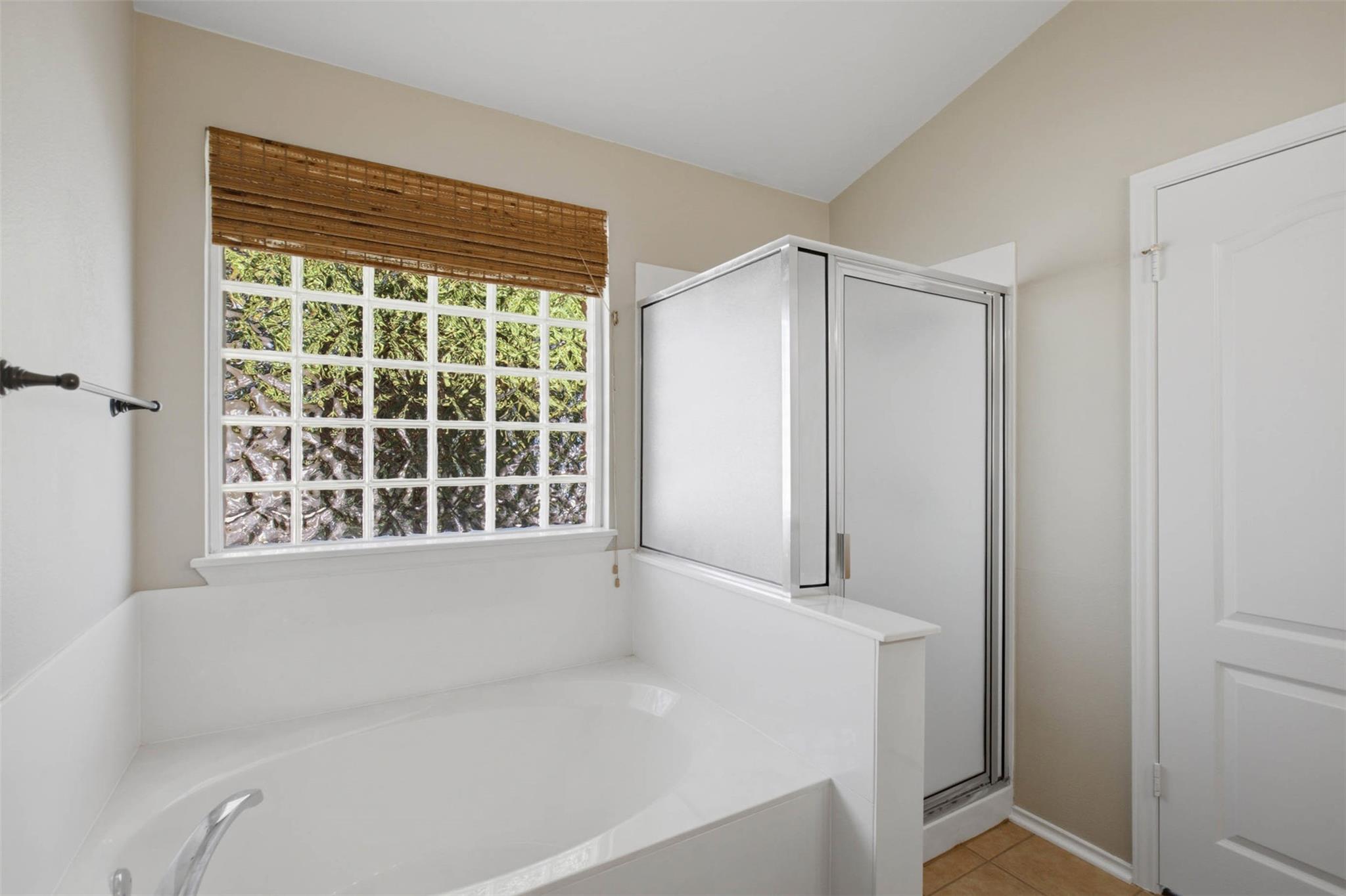 613 Glen Valley Ln Property Photo 19