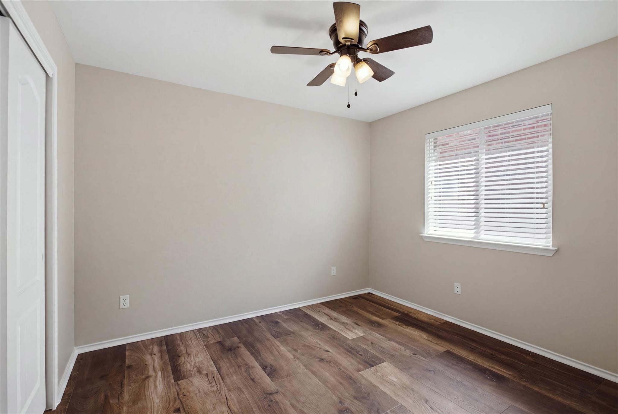 613 Glen Valley Ln Property Photo 23