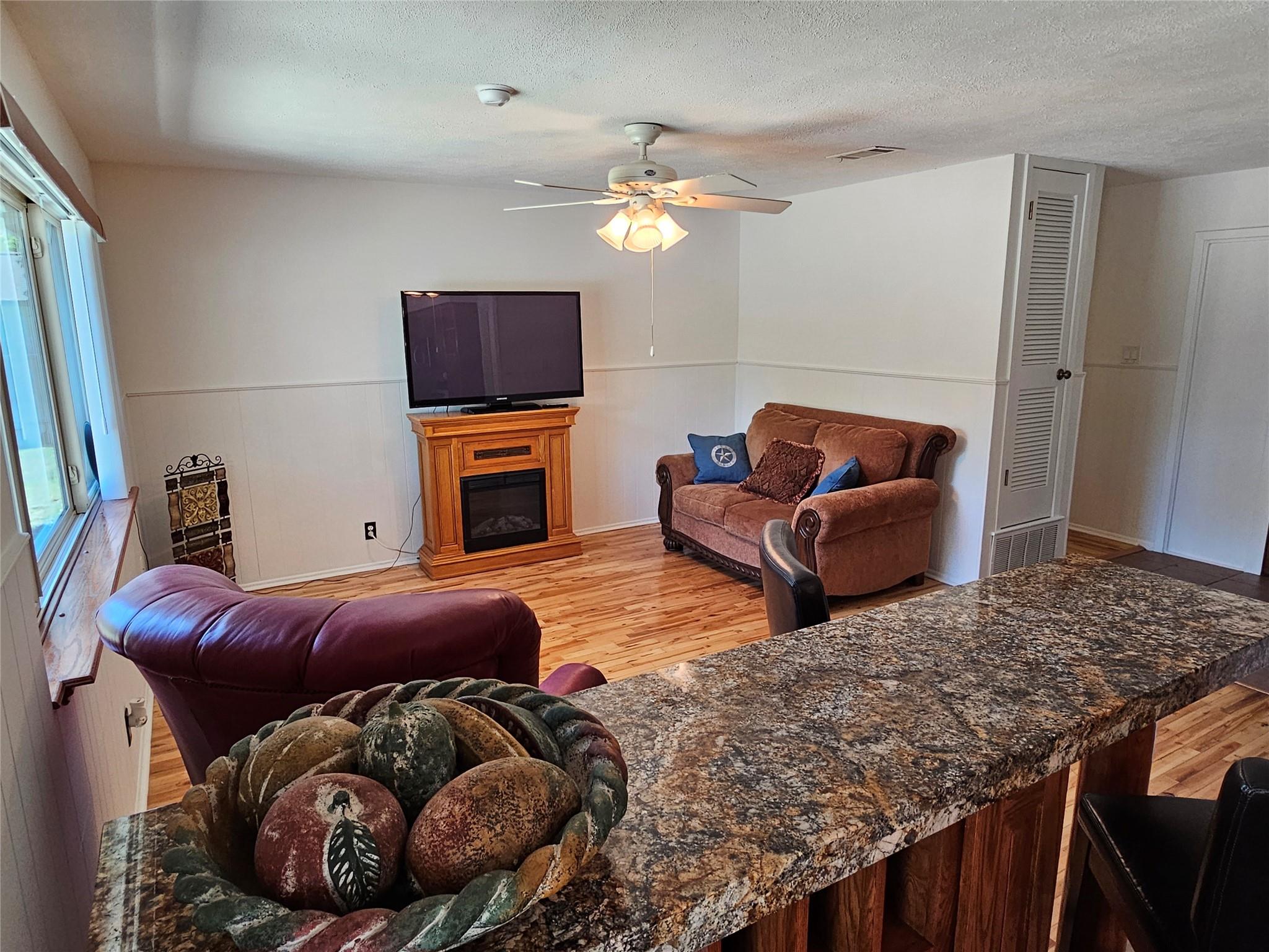 914 Hermitage Dr Property Photo 12