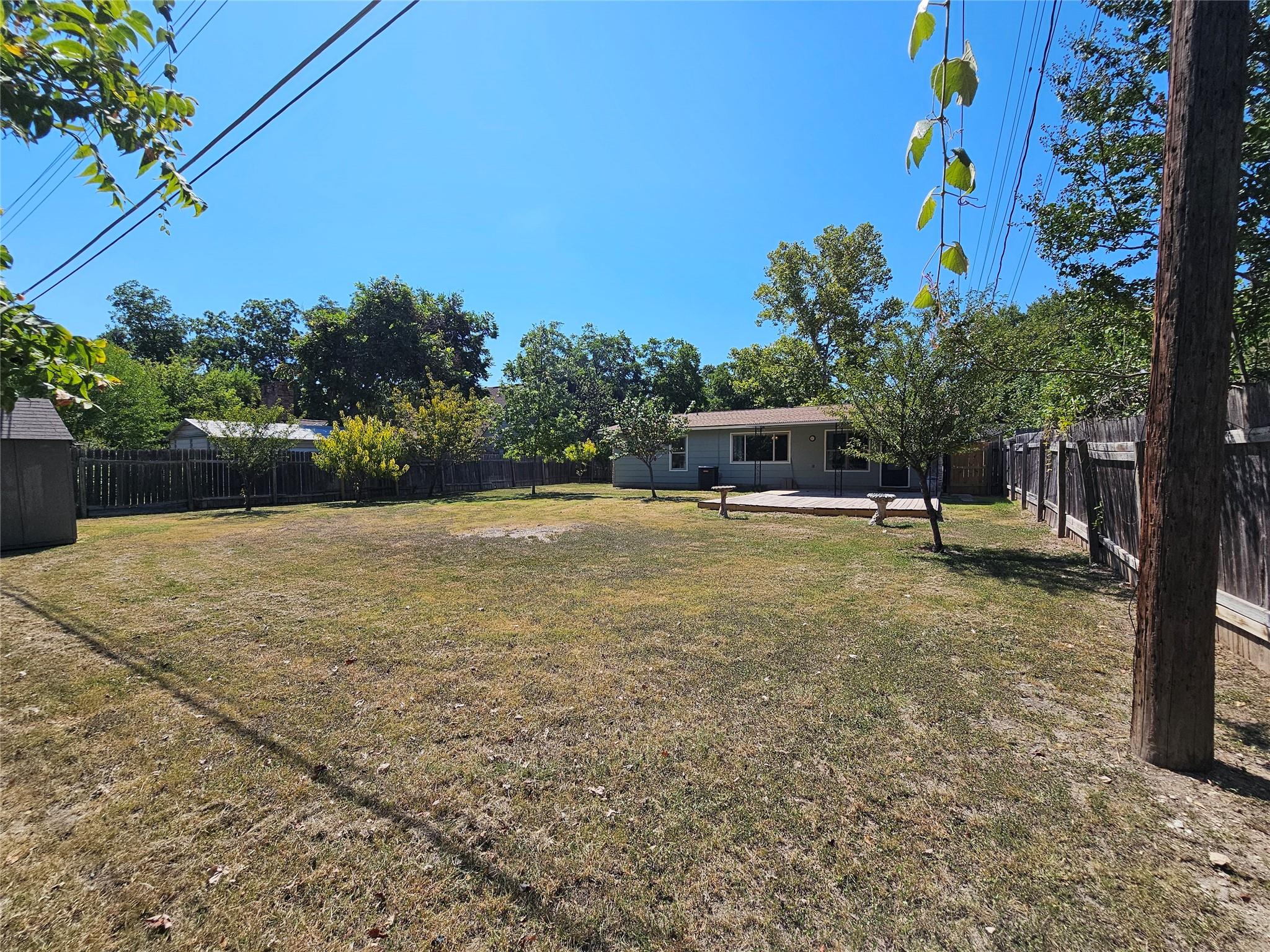 914 Hermitage Dr Property Photo 33