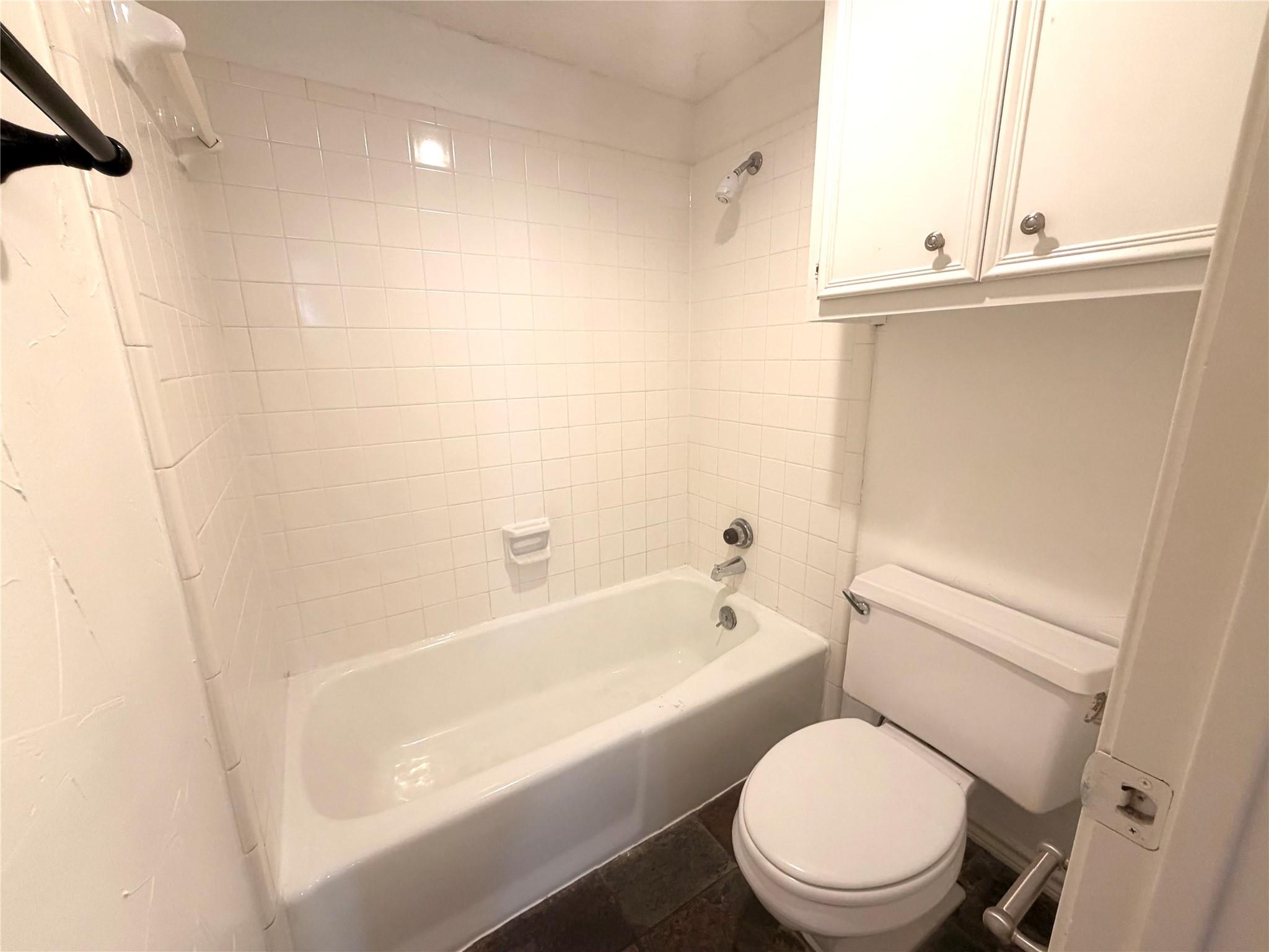 2508 W 12th St #304 Property Photo 13