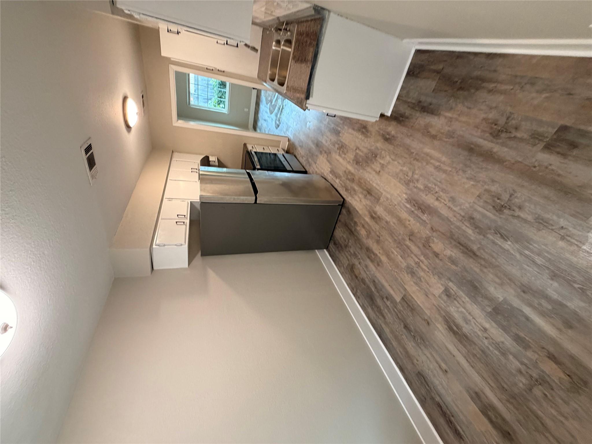 3405 Willowrun Cv #c Property Photo 5