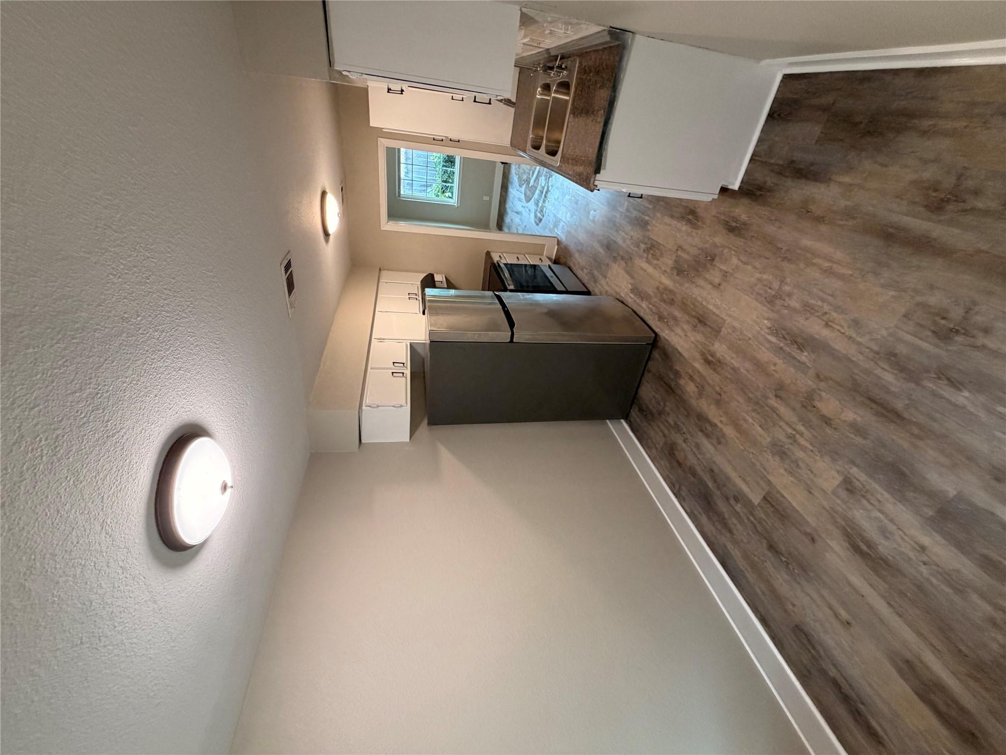 3405 Willowrun Cv #c Property Photo 6