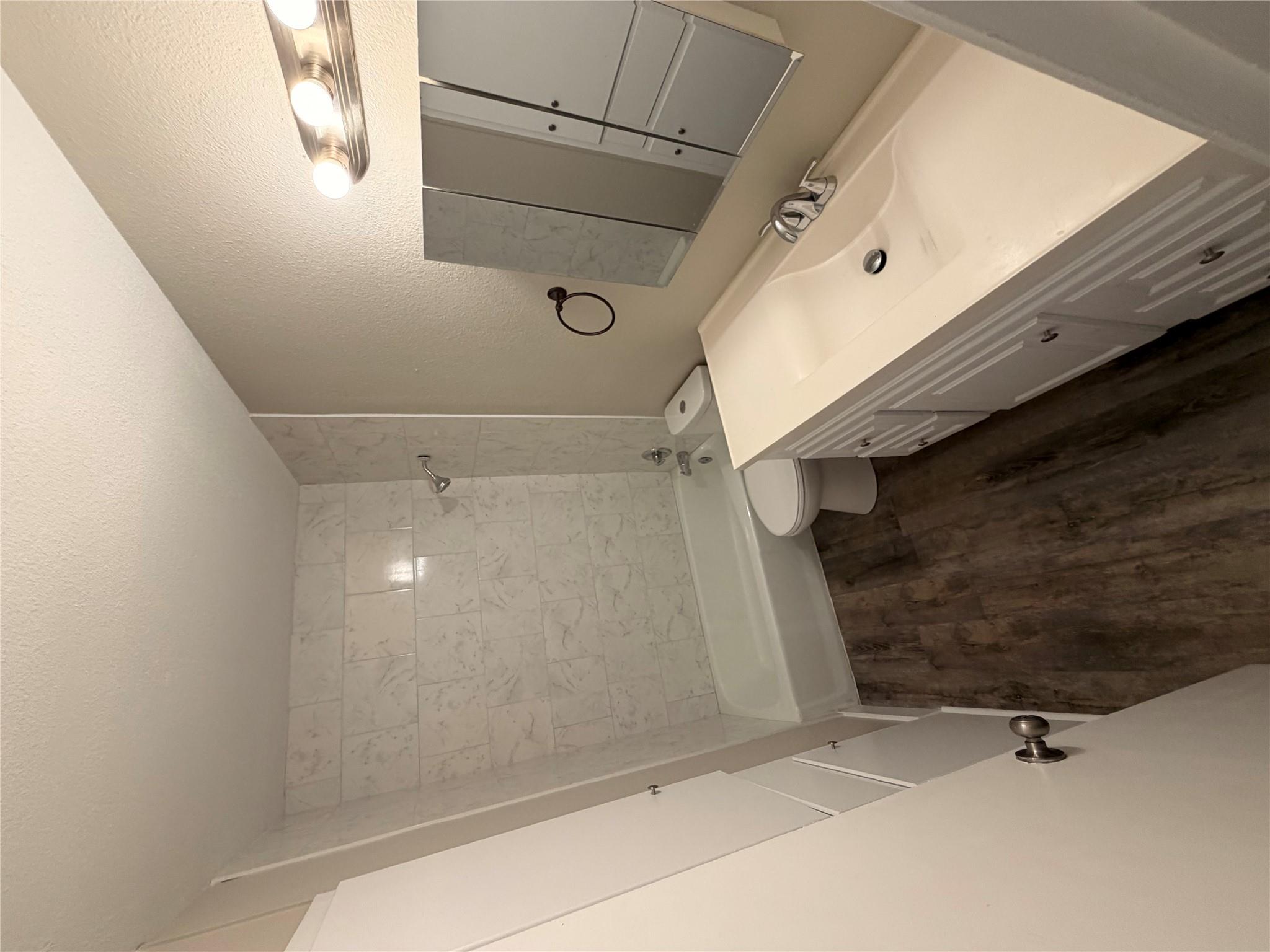 3405 Willowrun Cv #c Property Photo 7