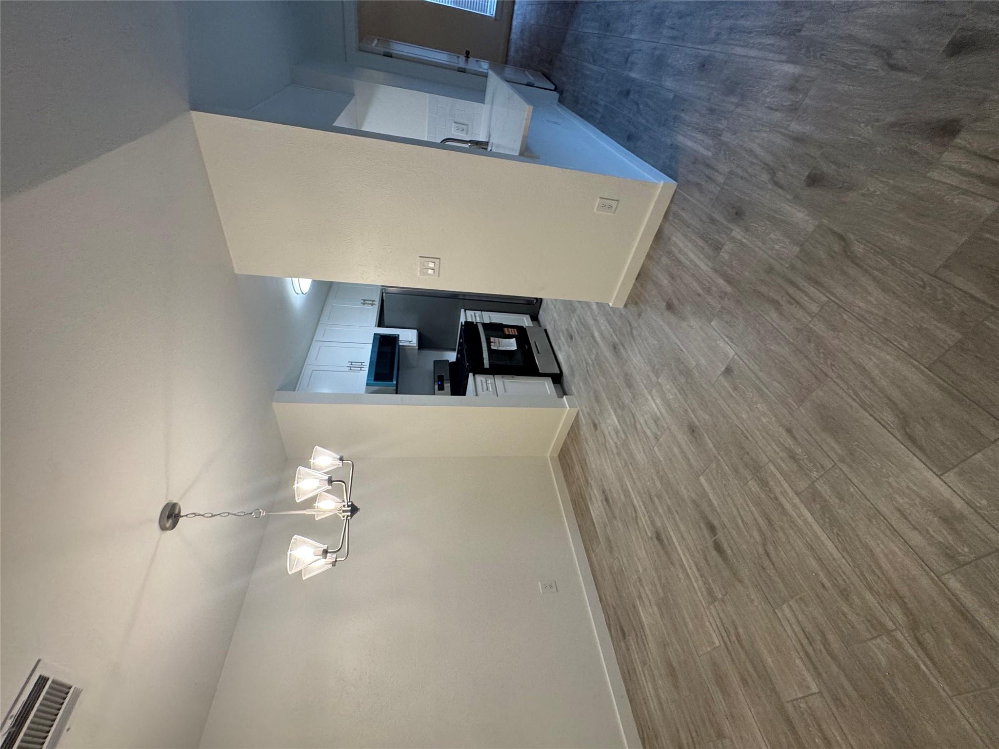 3617 Leafield Dr #b Property Photo 4