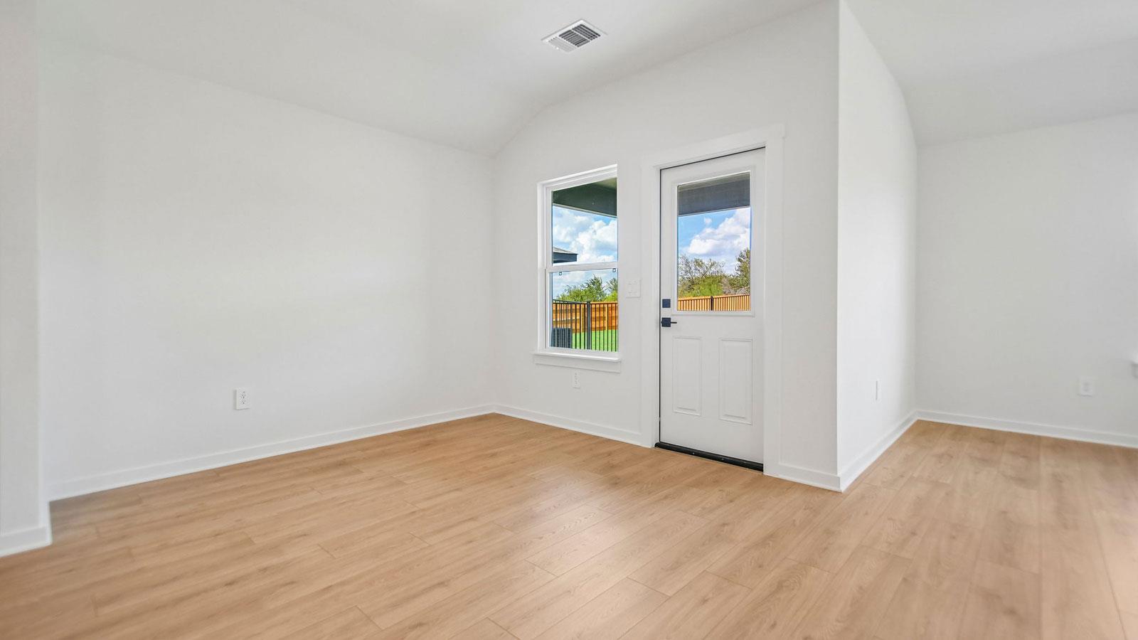 9421 Buckstitch Saddle Dr Property Photo 6