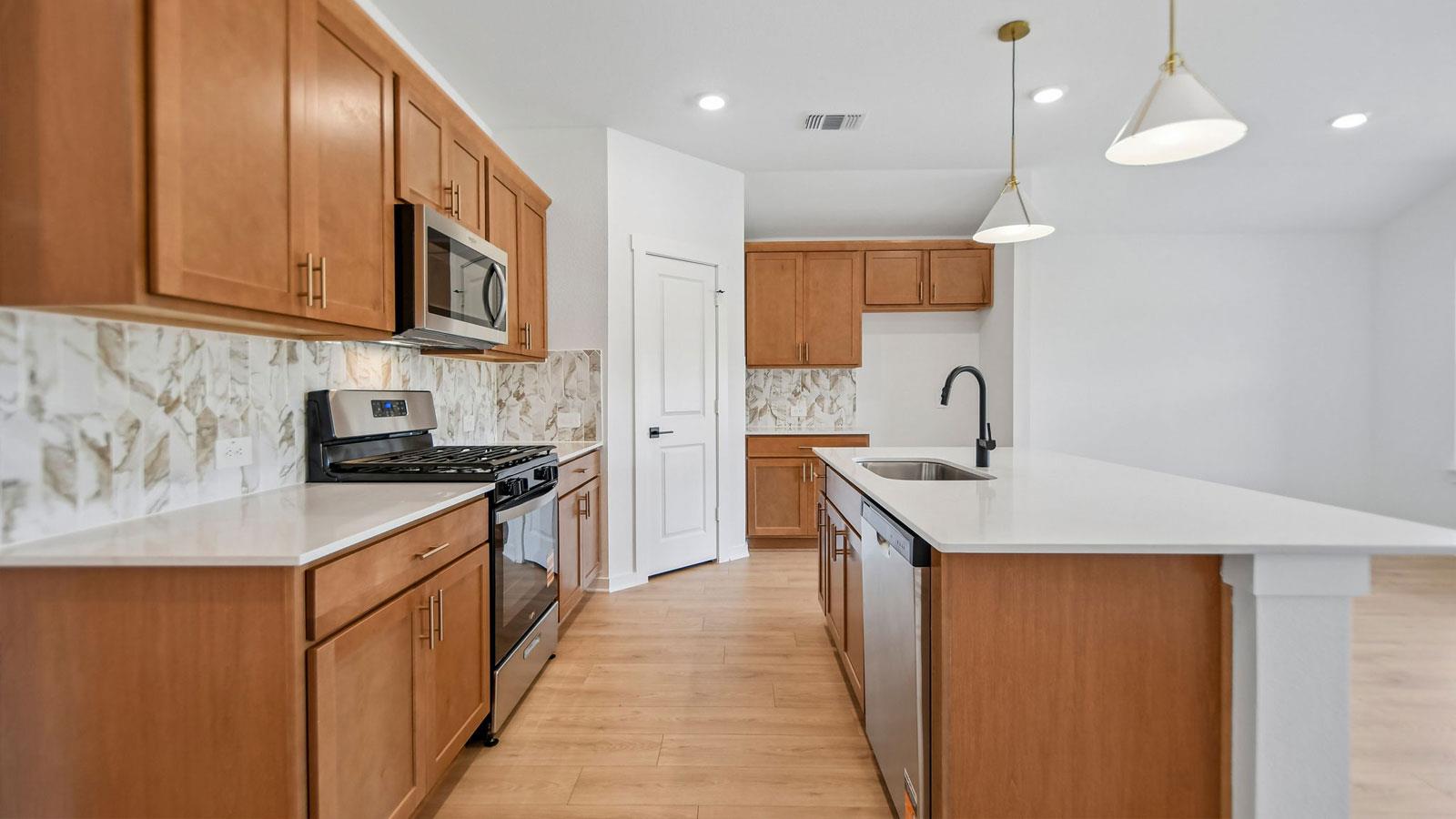 9421 Buckstitch Saddle Dr Property Photo 10