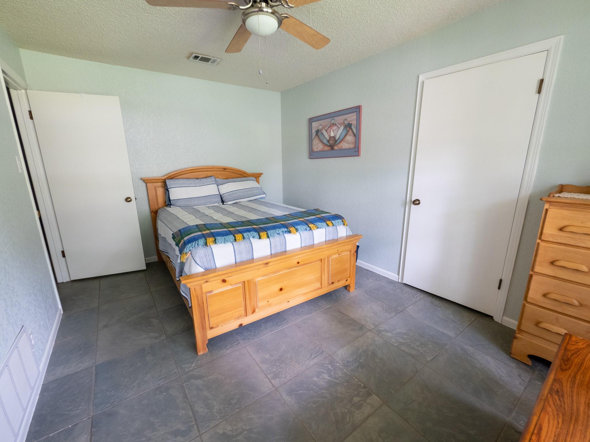 213 Oakwood Dr Property Photo 23