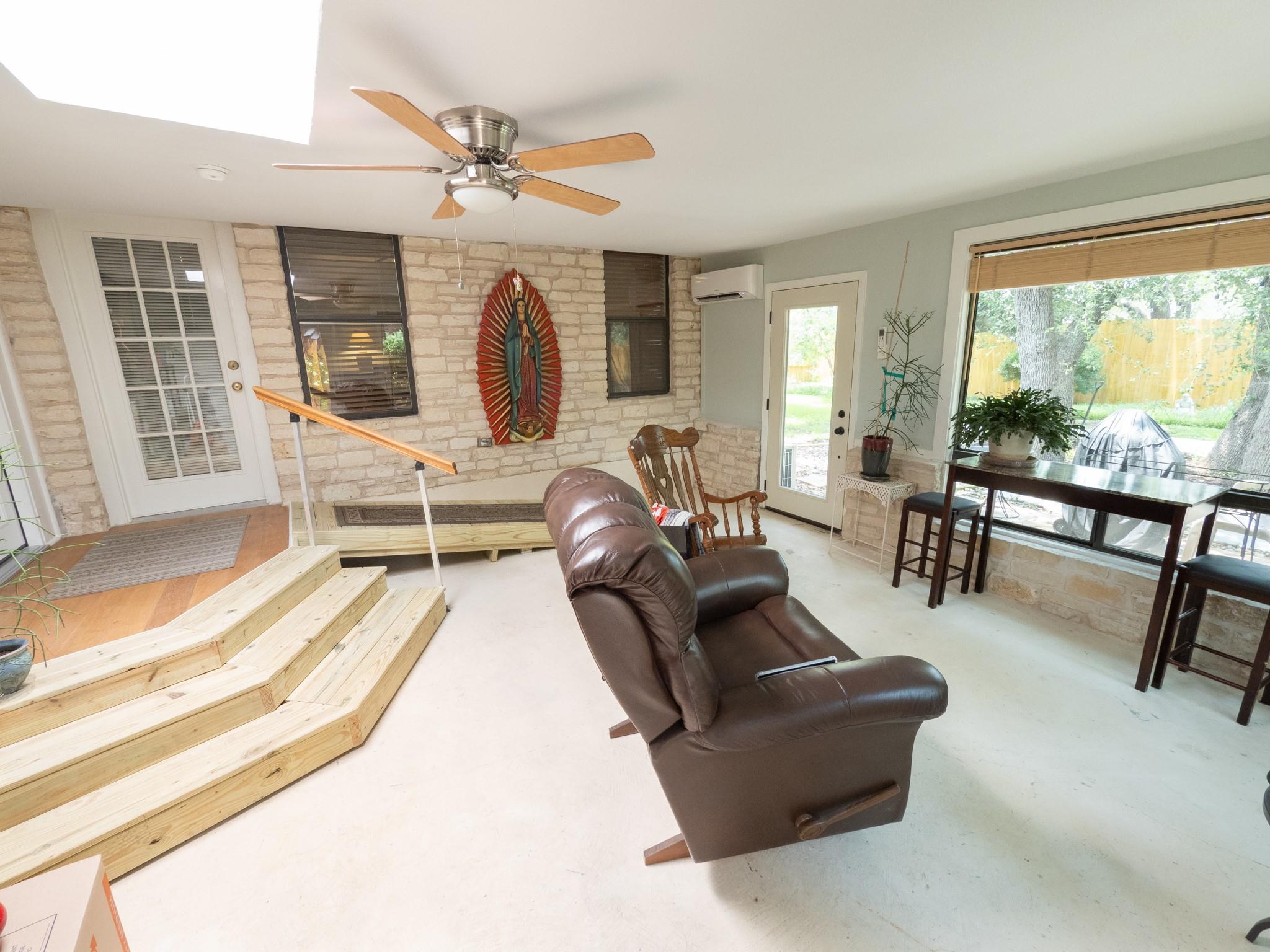 213 Oakwood Dr Property Photo 26