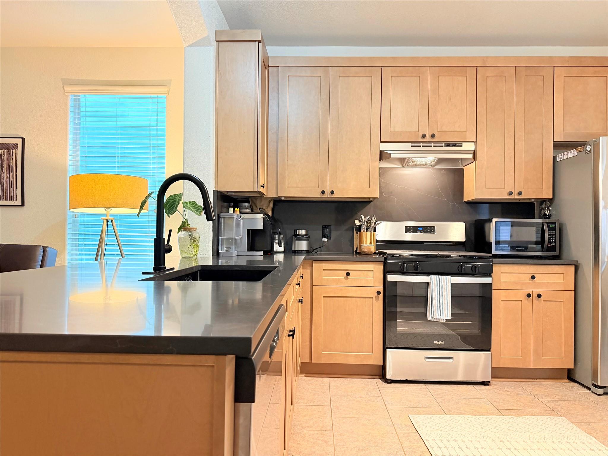 2419 Allred Dr #b Property Photo 8