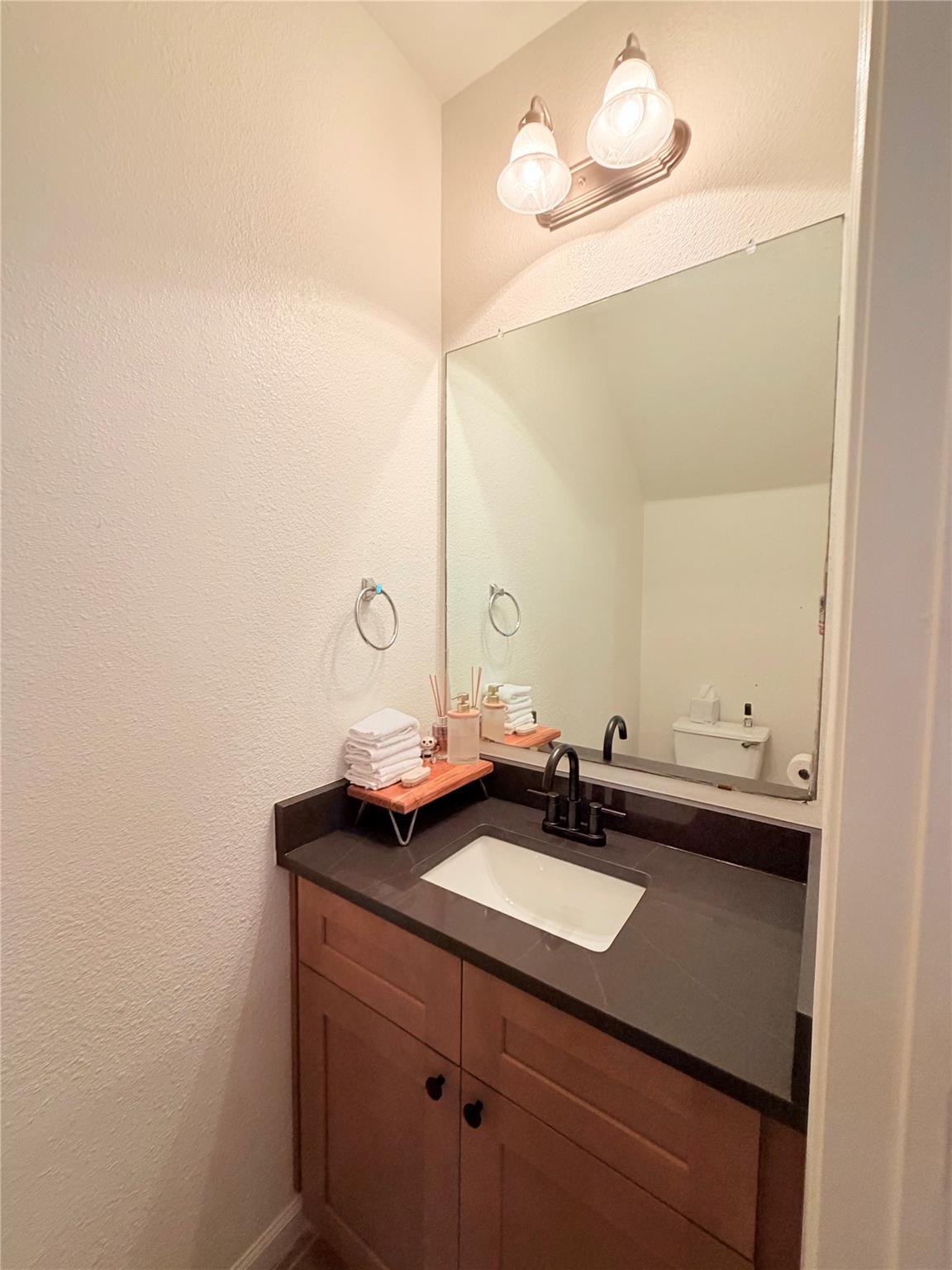 2419 Allred Dr #b Property Photo 15