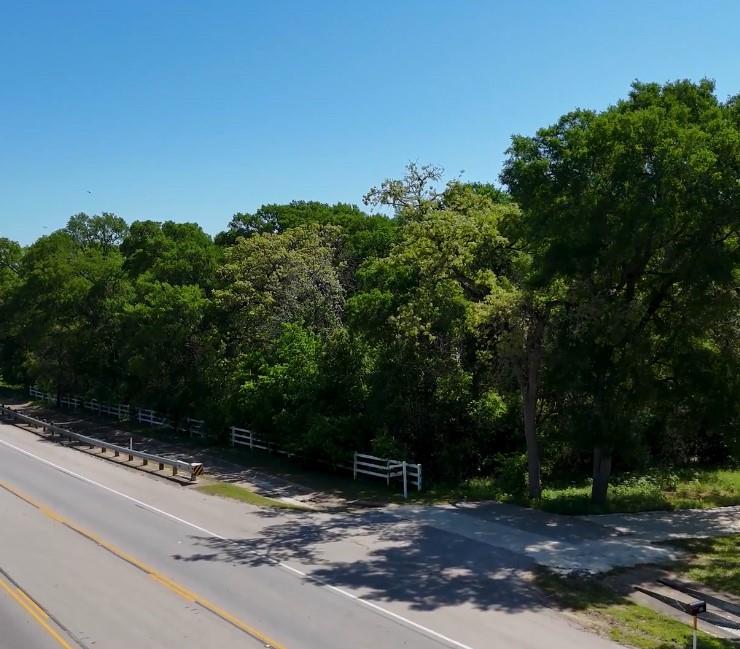 425 Sh 304 Highway Property Photo 1