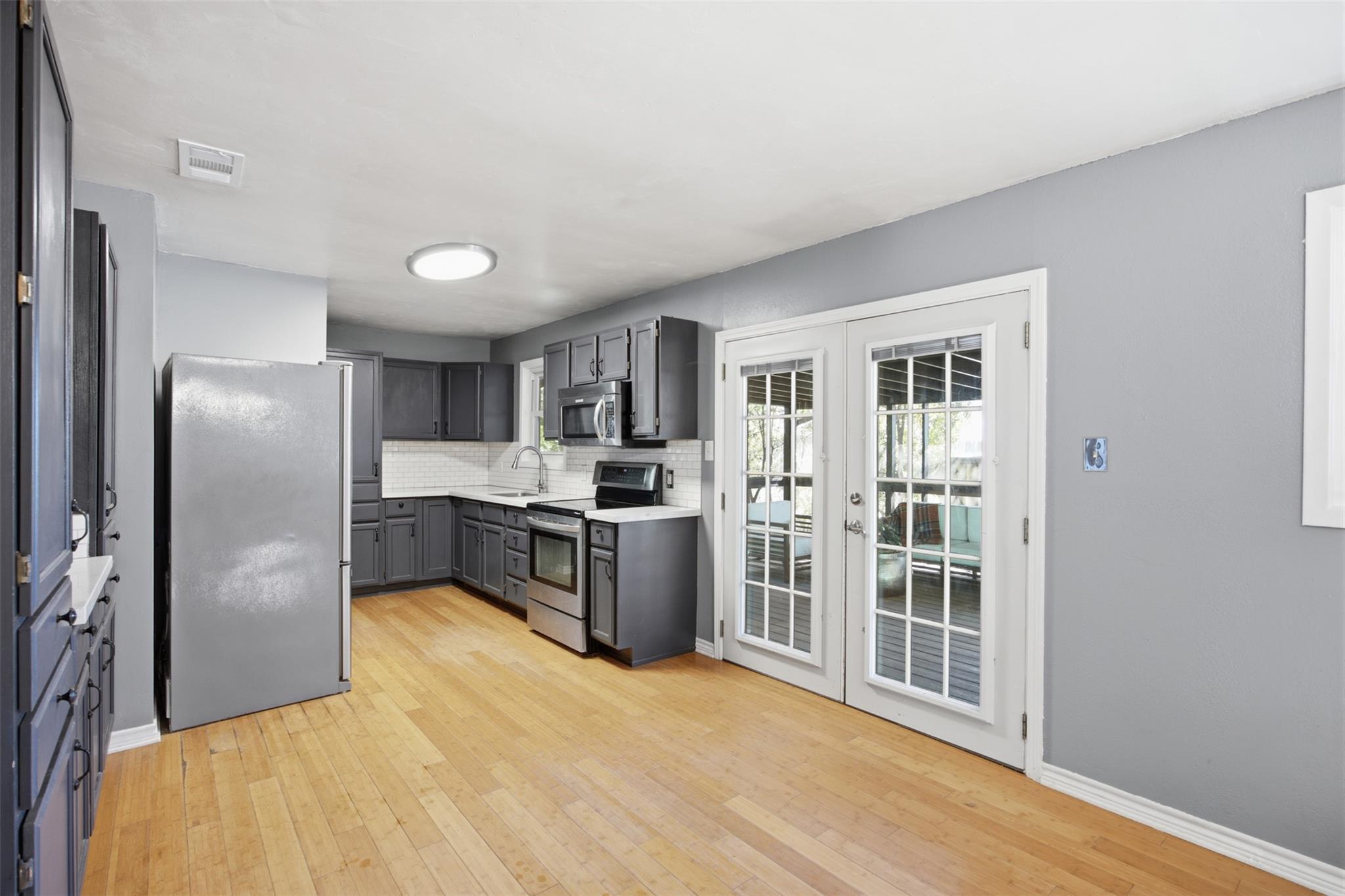 3209 River Rd Property Photo 12