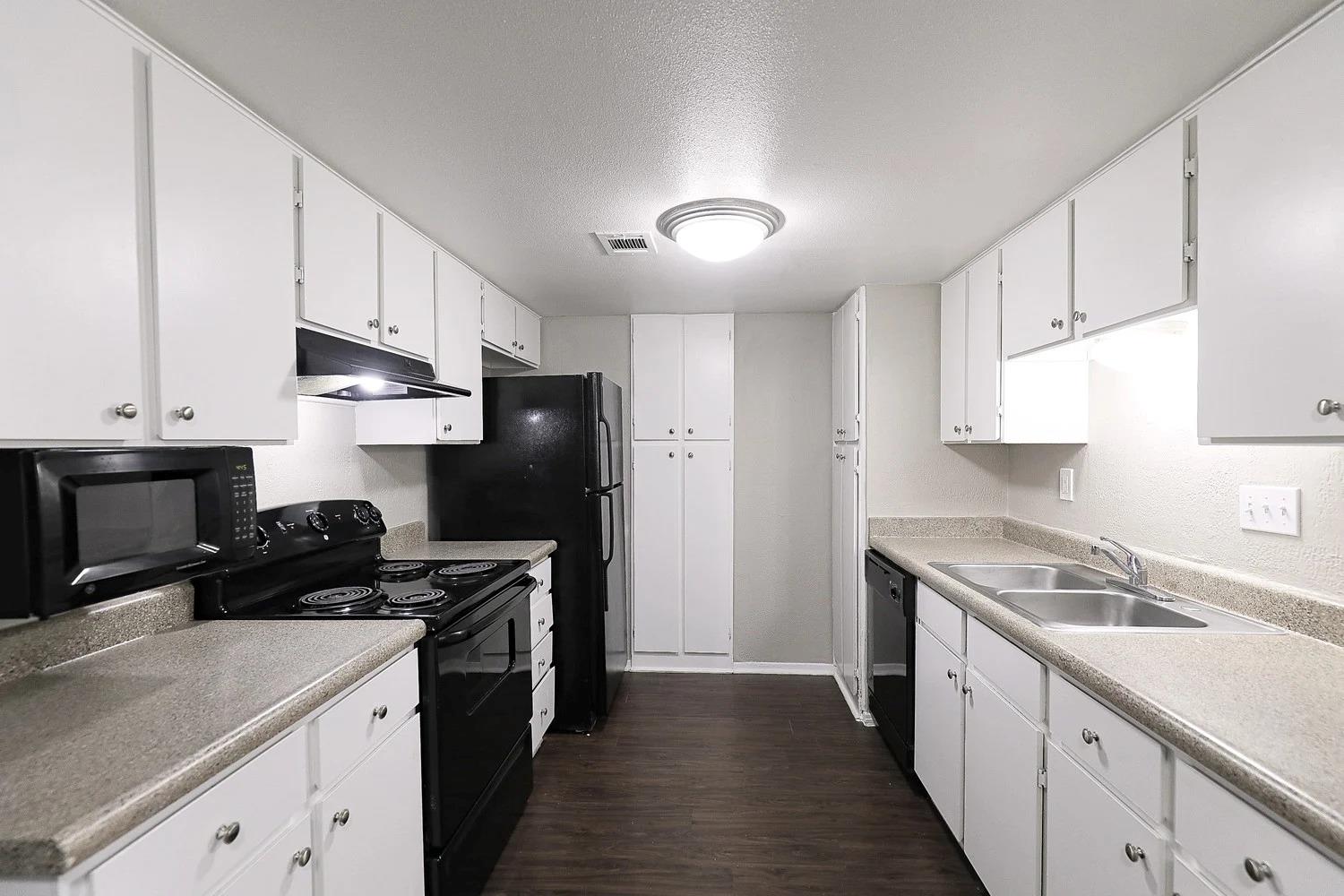 8100 N Mopac Expy #15-263 Property Photo 14