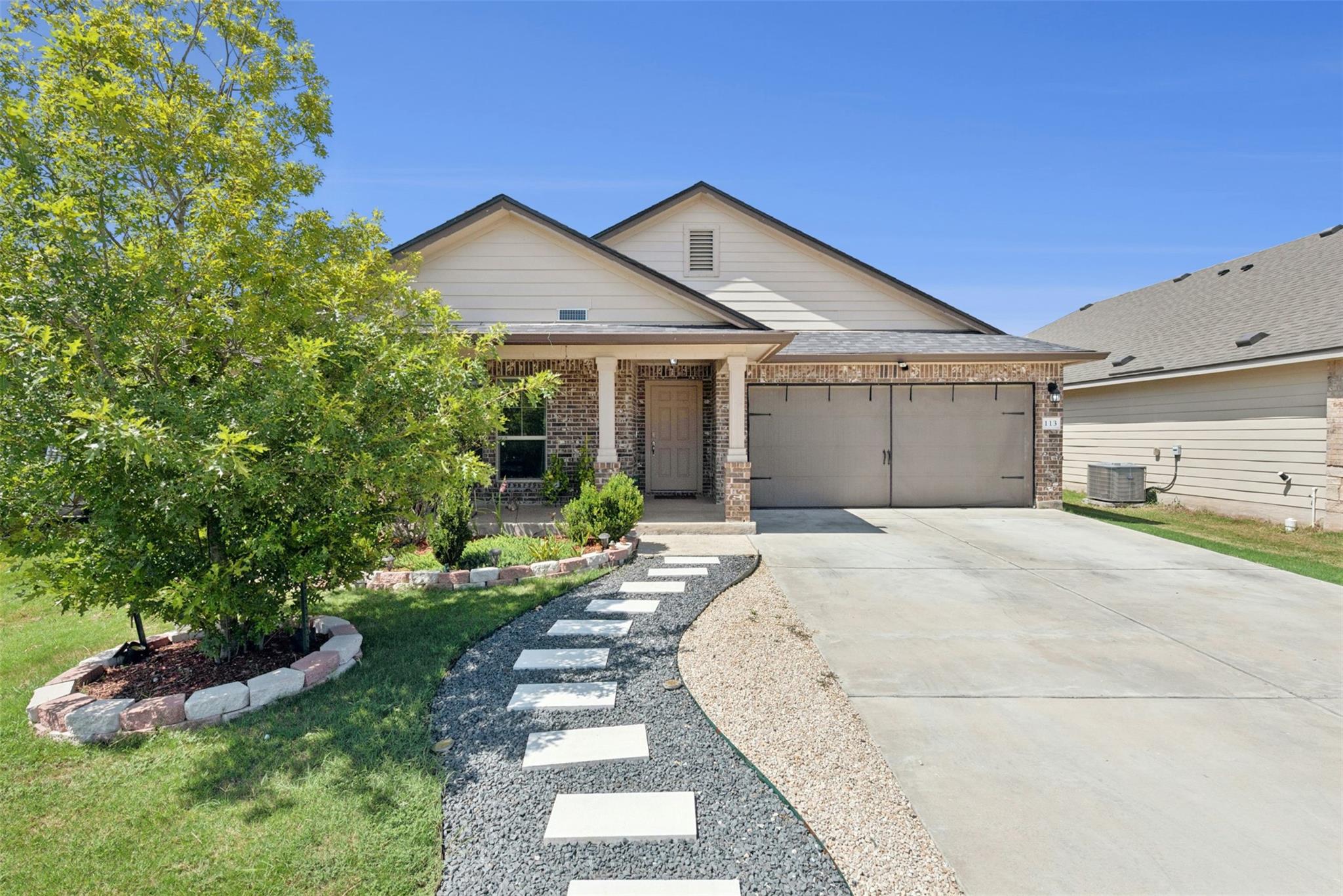 113 Reagor Dr Property Photo 1