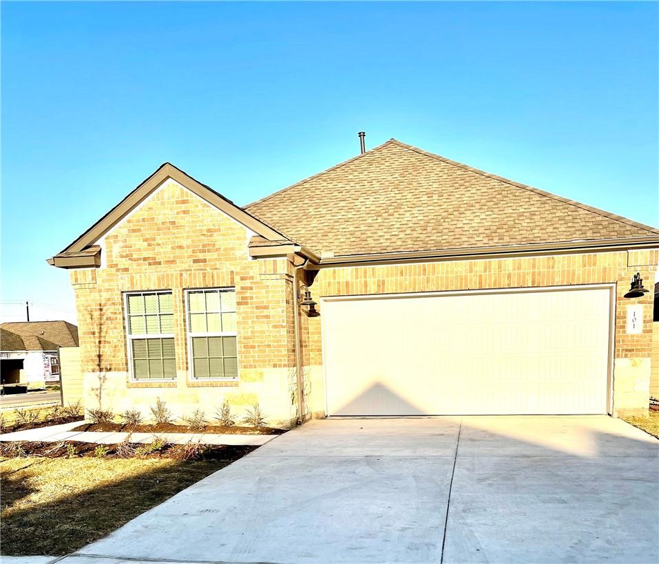101 Blue Blaze Trl Property Photo 2