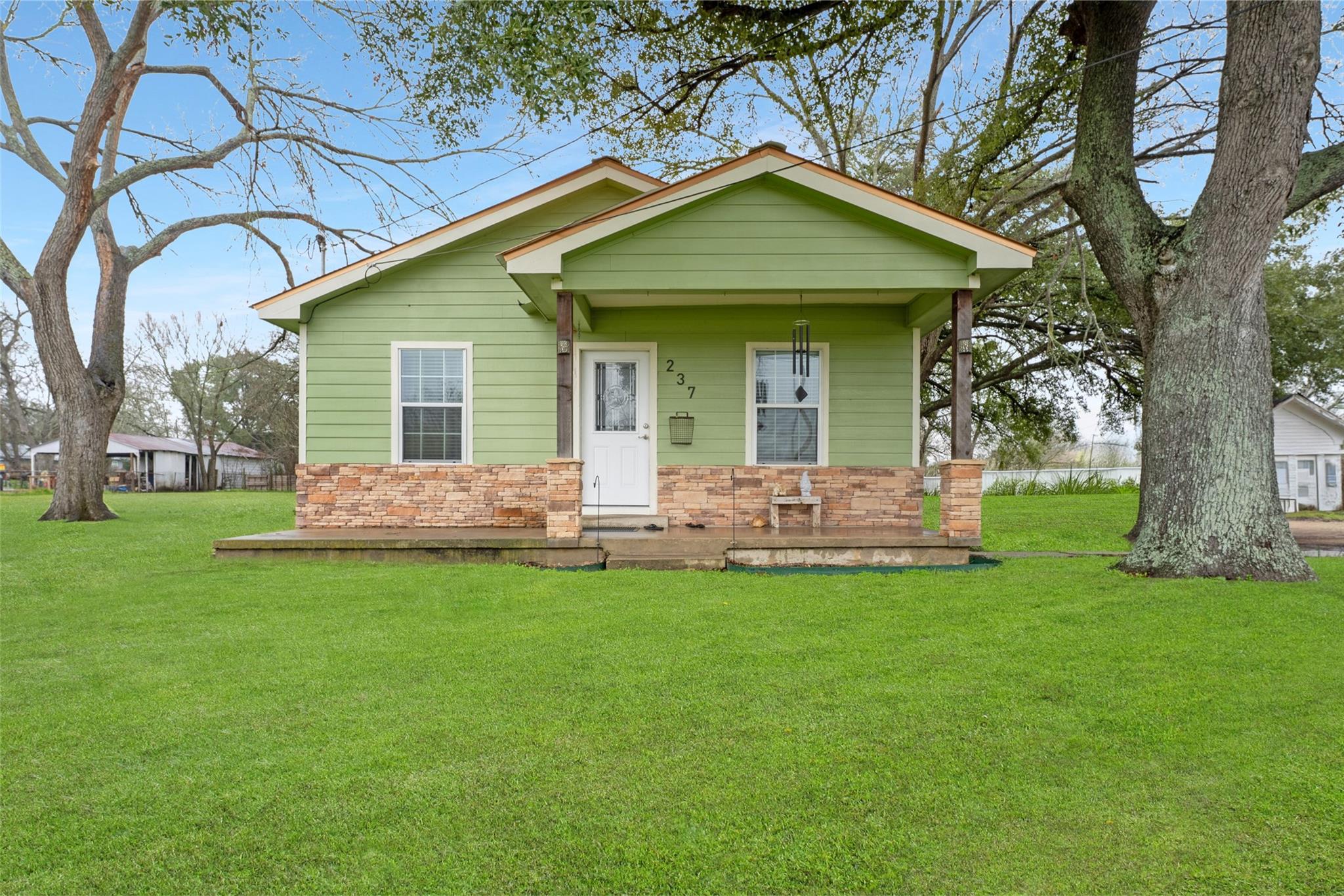 237 San Marcos Highway Property Photo