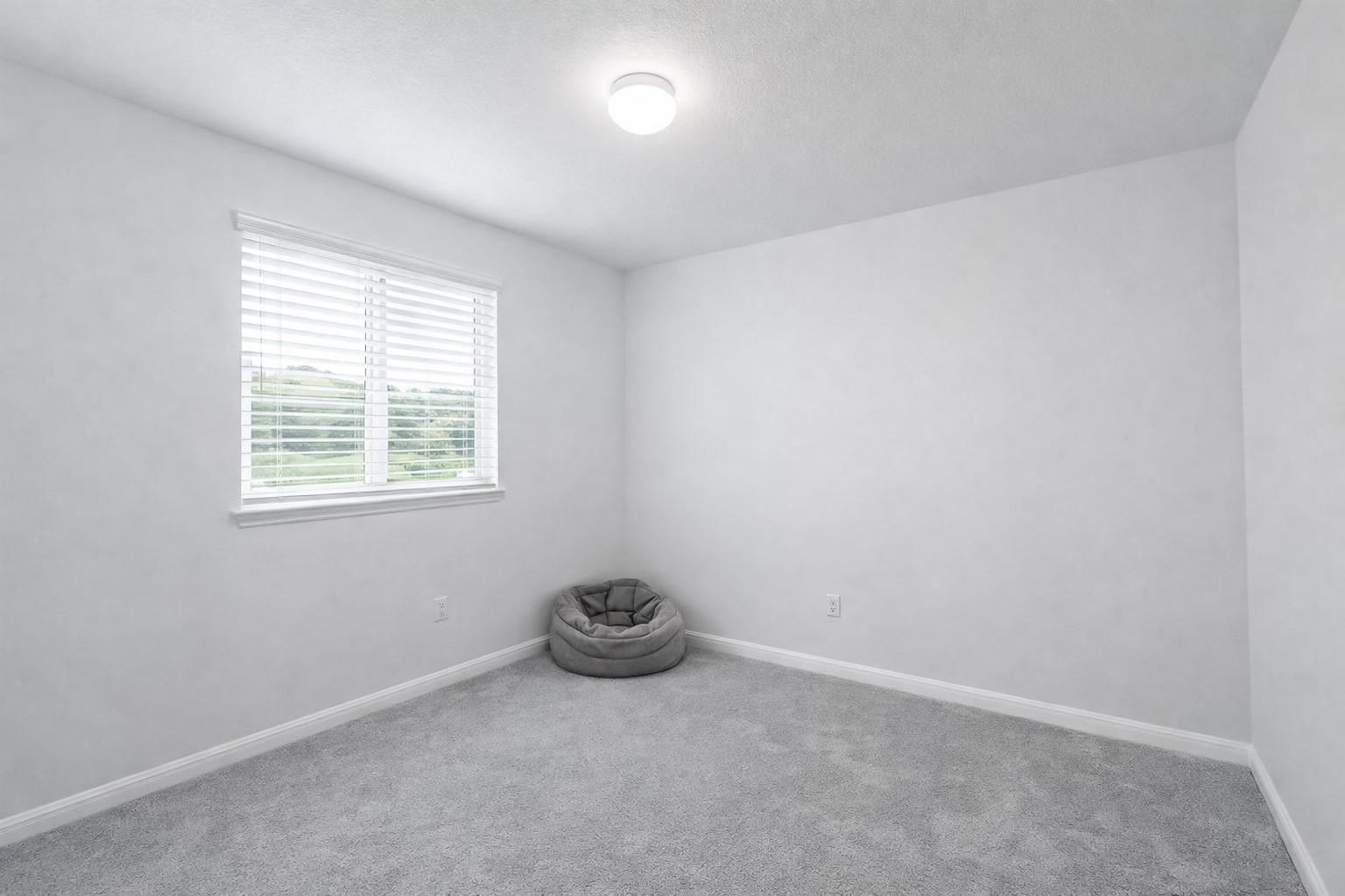 940 Paddock Ln Property Photo 25