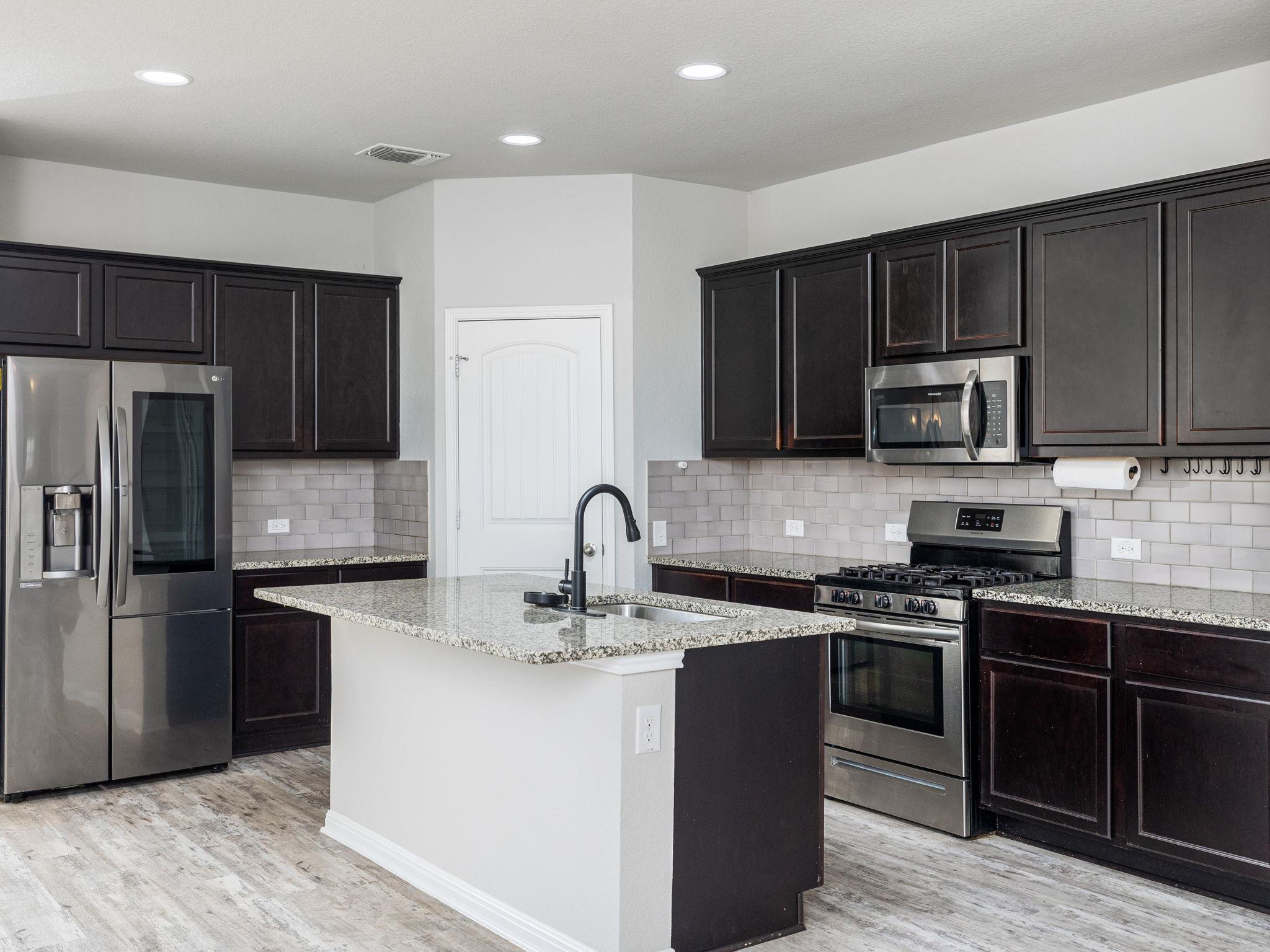 1502 Autumn Sage Way Property Photo 3