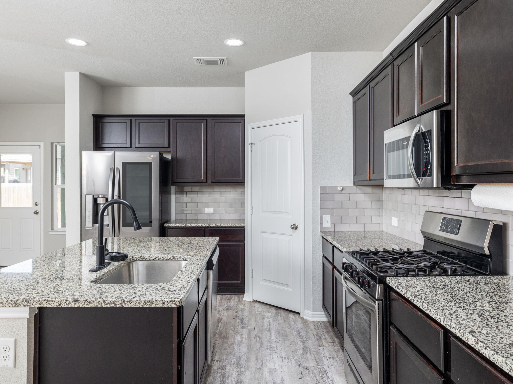 1502 Autumn Sage Way Property Photo 10