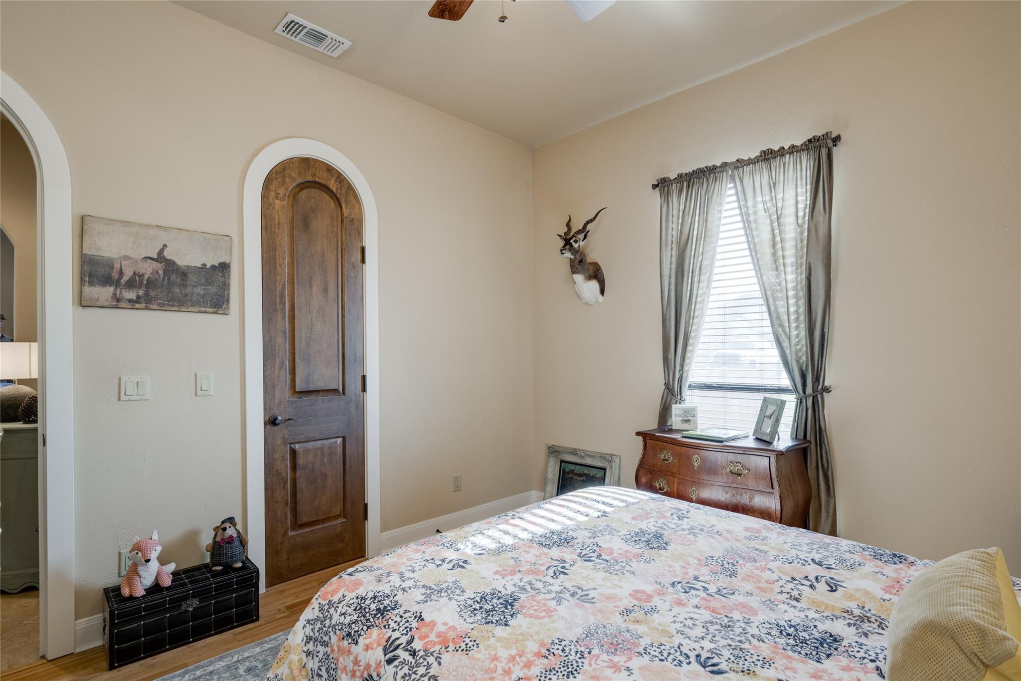404 Bendito Way Property Photo 4