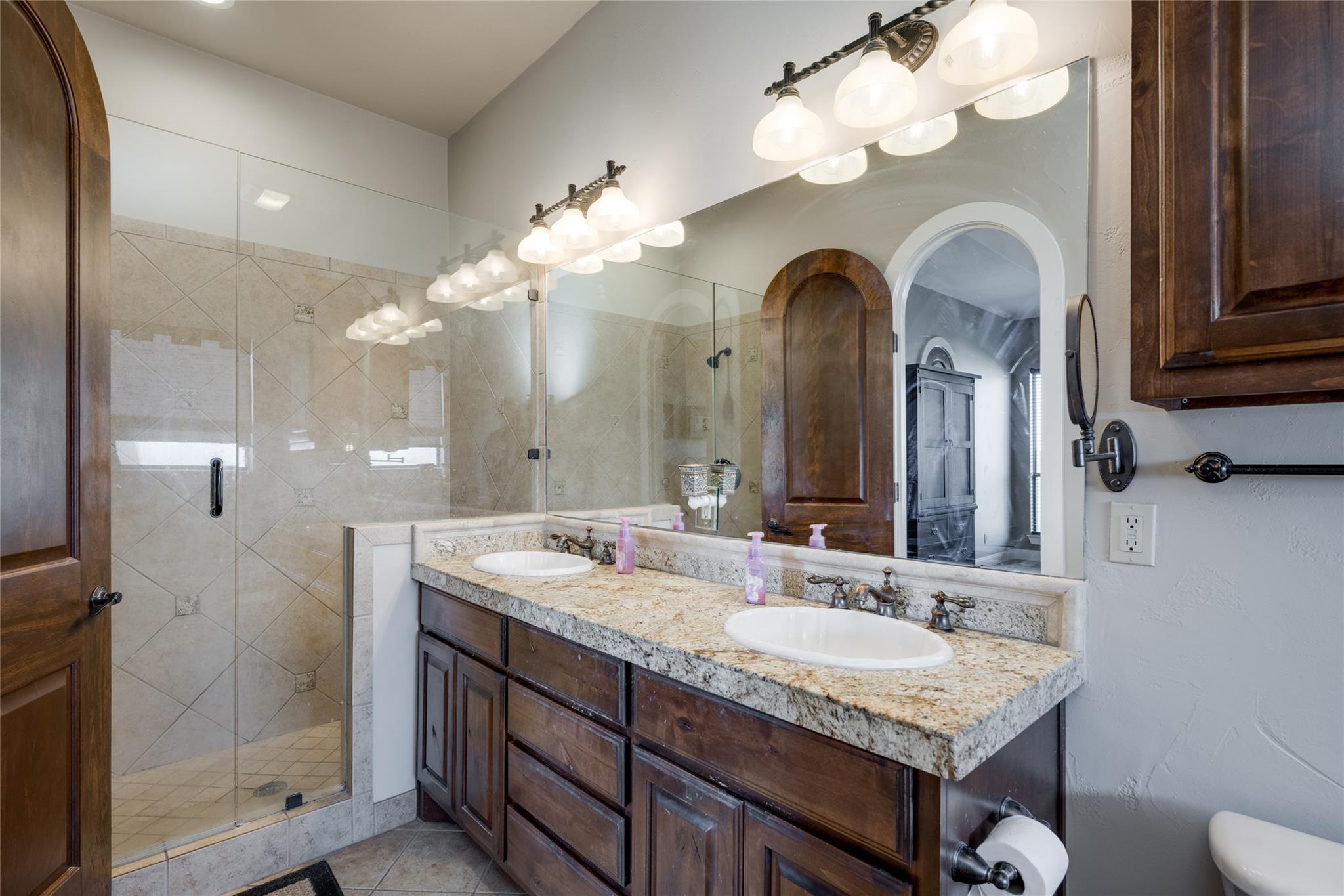 404 Bendito Way Property Photo 12