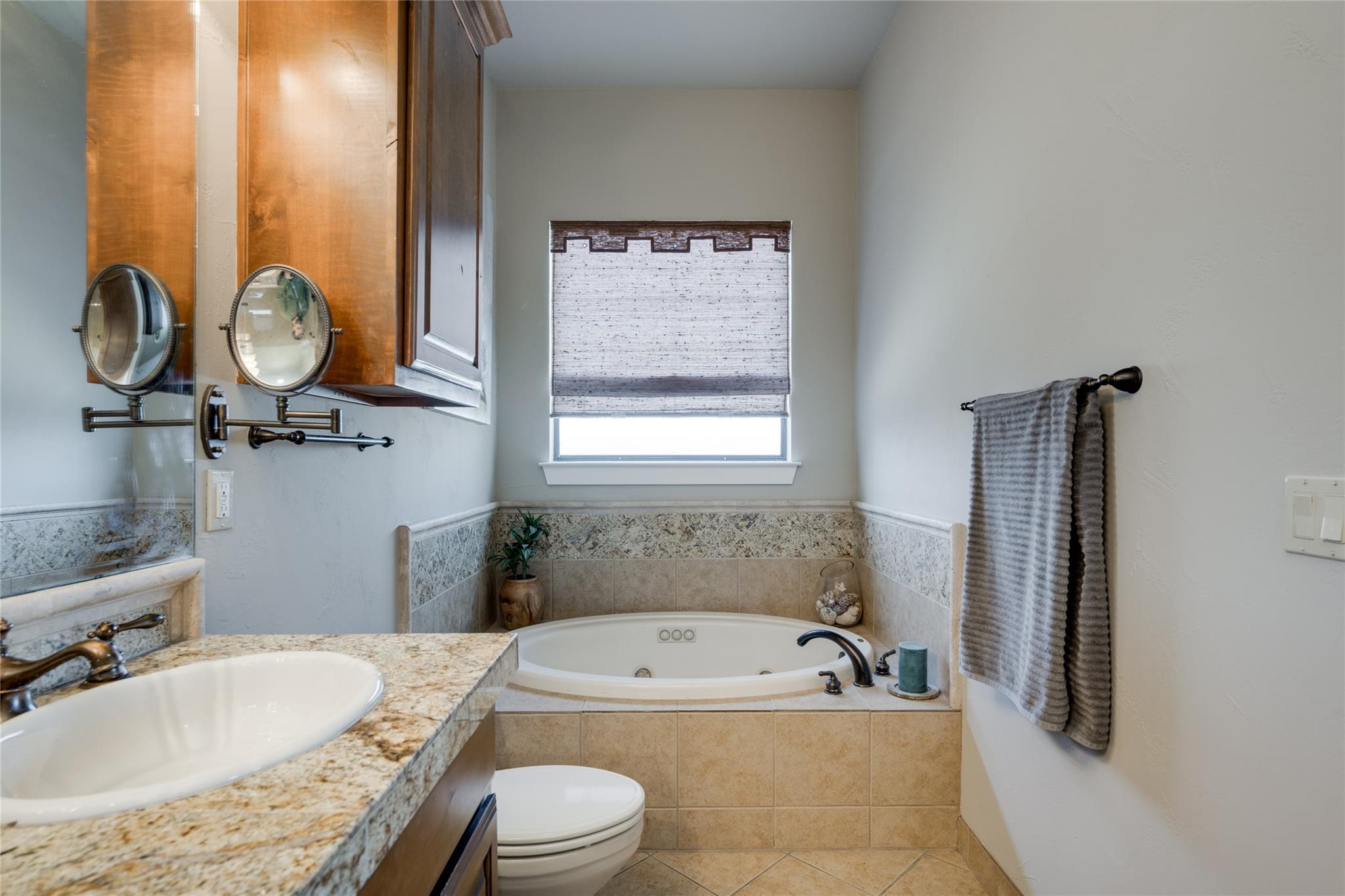 404 Bendito Way Property Photo 13