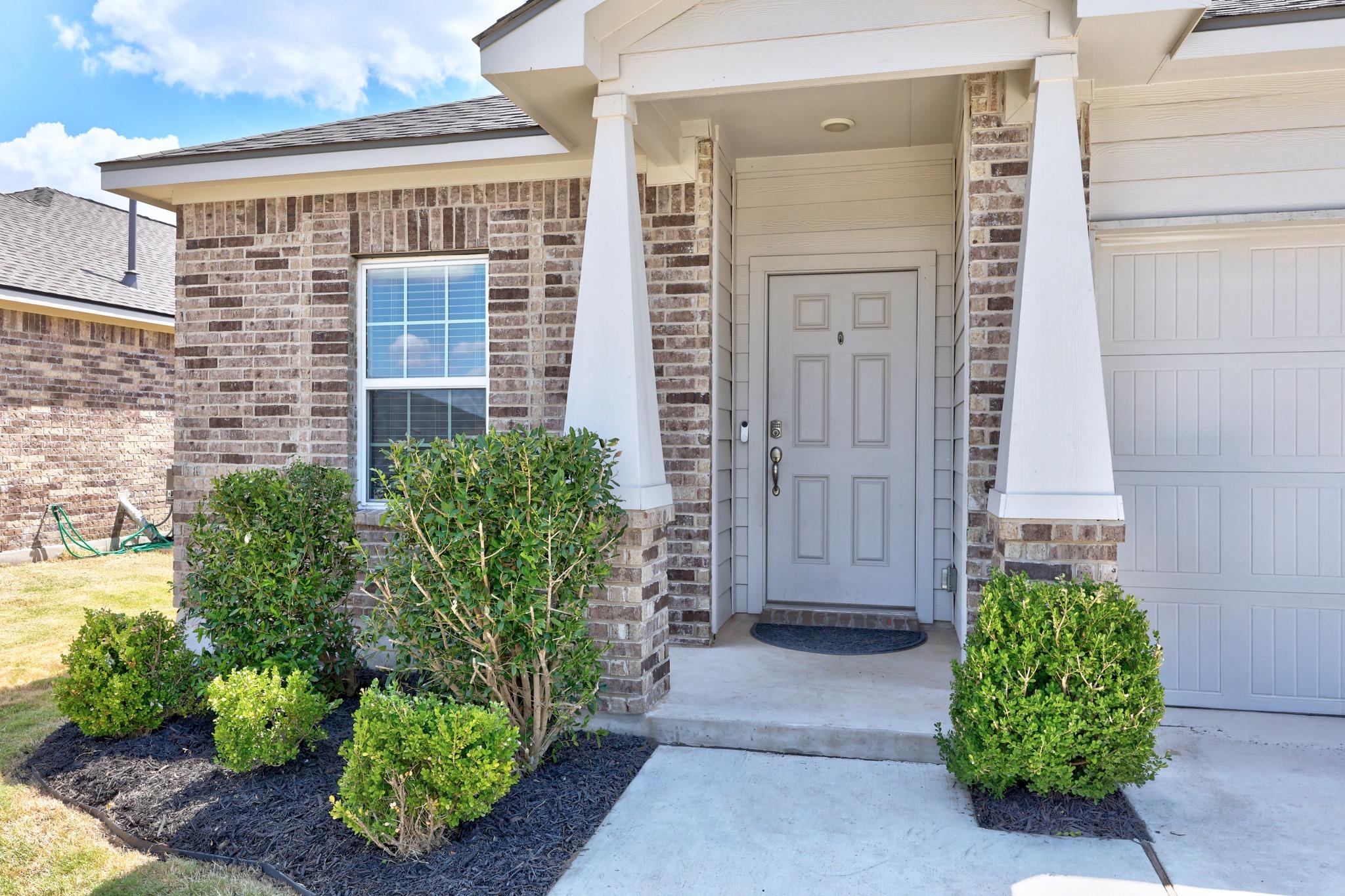 1233 Whippletree Trl Property Photo 1