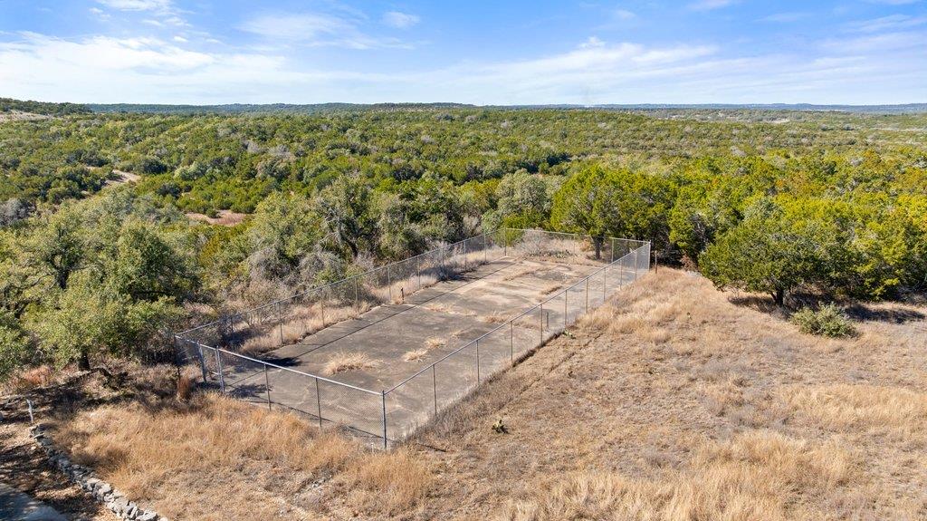 10904 Rawhide Trl Property Photo 12