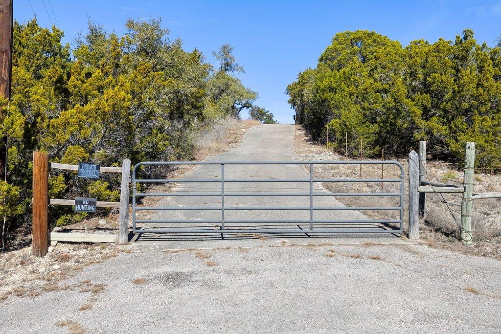 10904 Rawhide Trl Property Photo 16