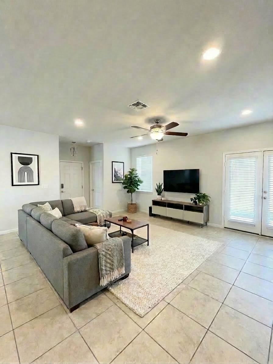 363 Eagle Brook Ln Property Photo 9