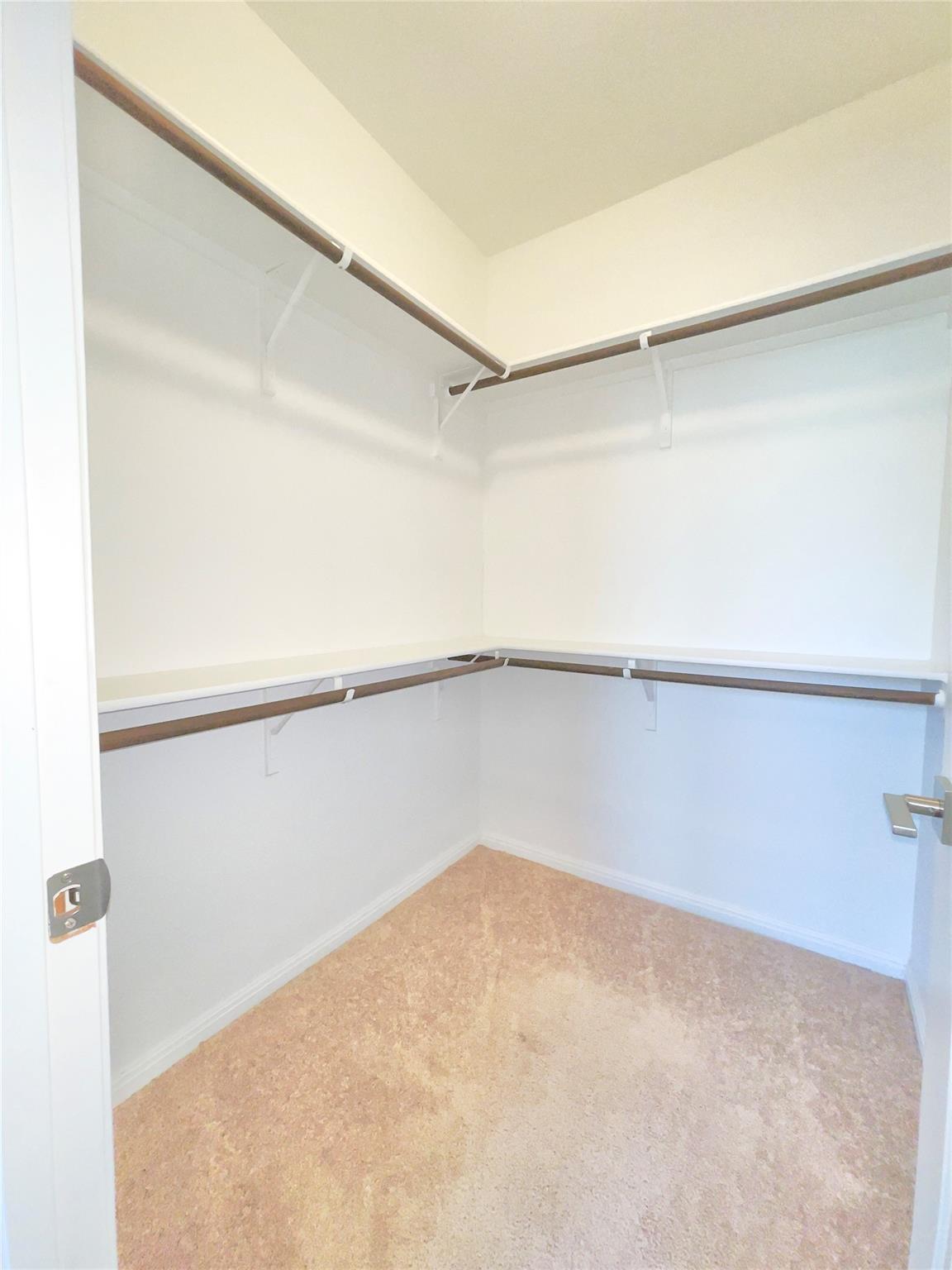 363 Eagle Brook Ln Property Photo 12