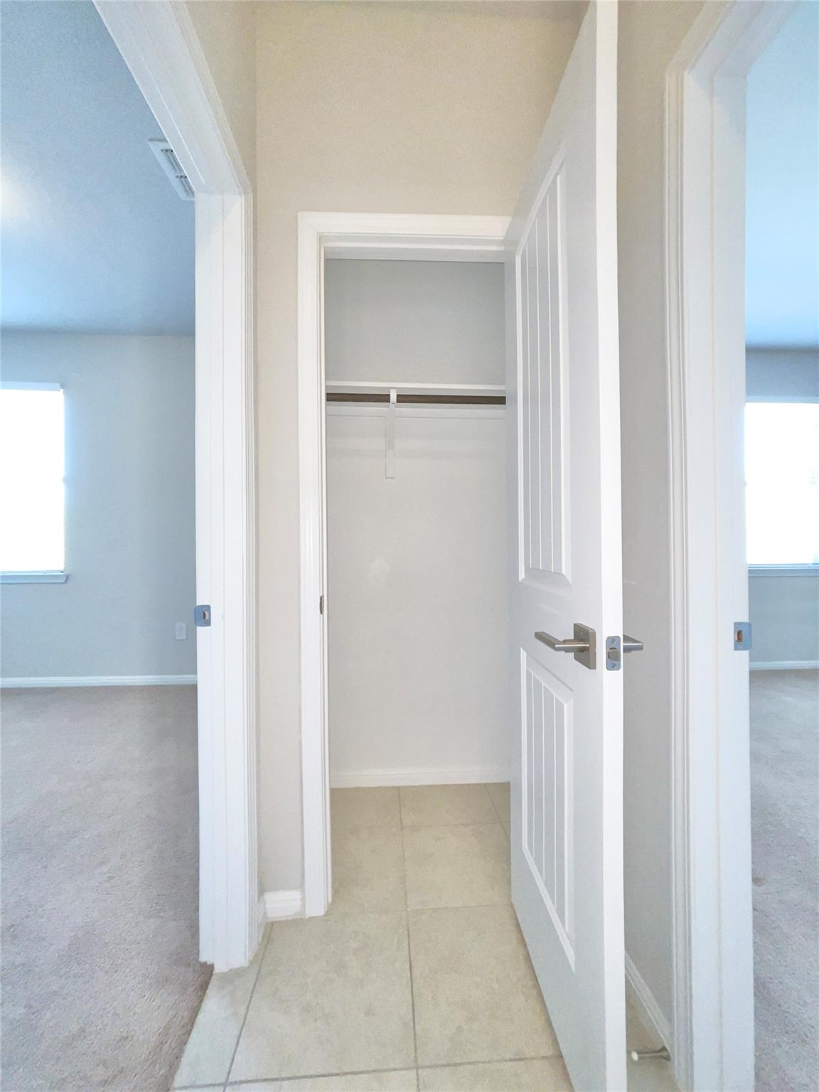 363 Eagle Brook Ln Property Photo 18