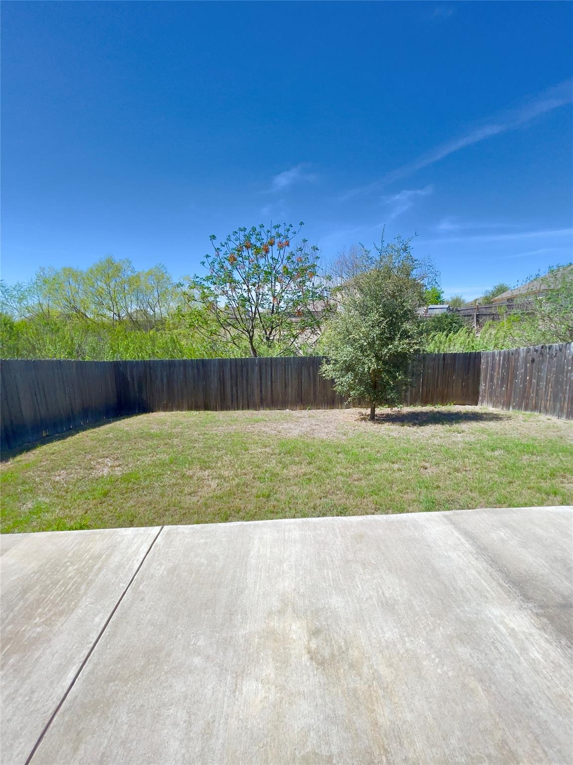 363 Eagle Brook Ln Property Photo 22