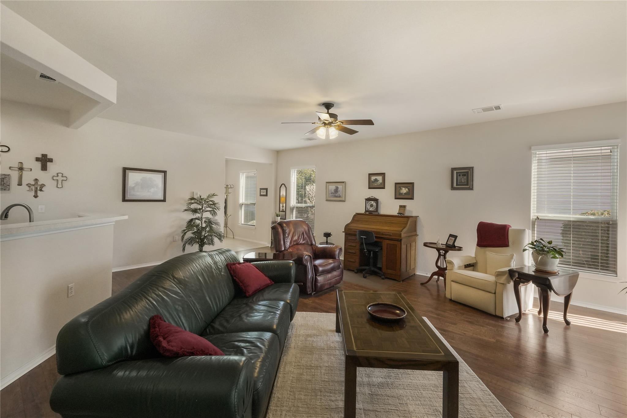113 Hampton Cir Property Photo 11