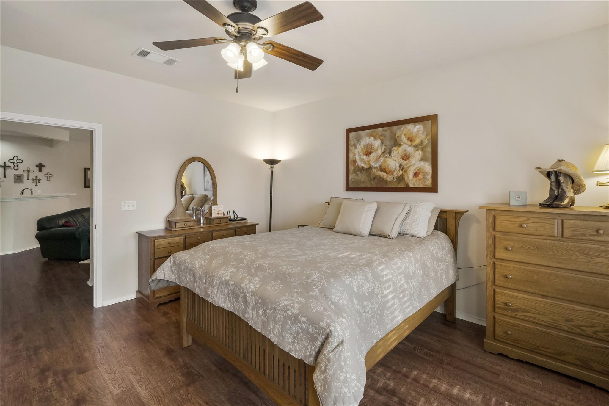 113 Hampton Cir Property Photo 15