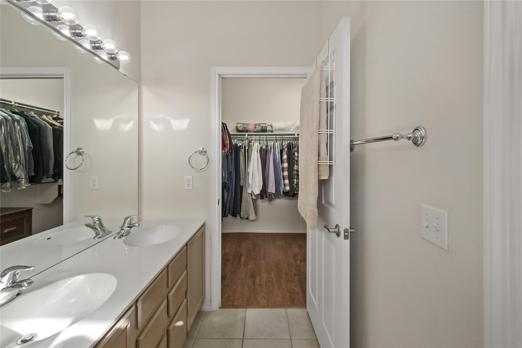 113 Hampton Cir Property Photo 18