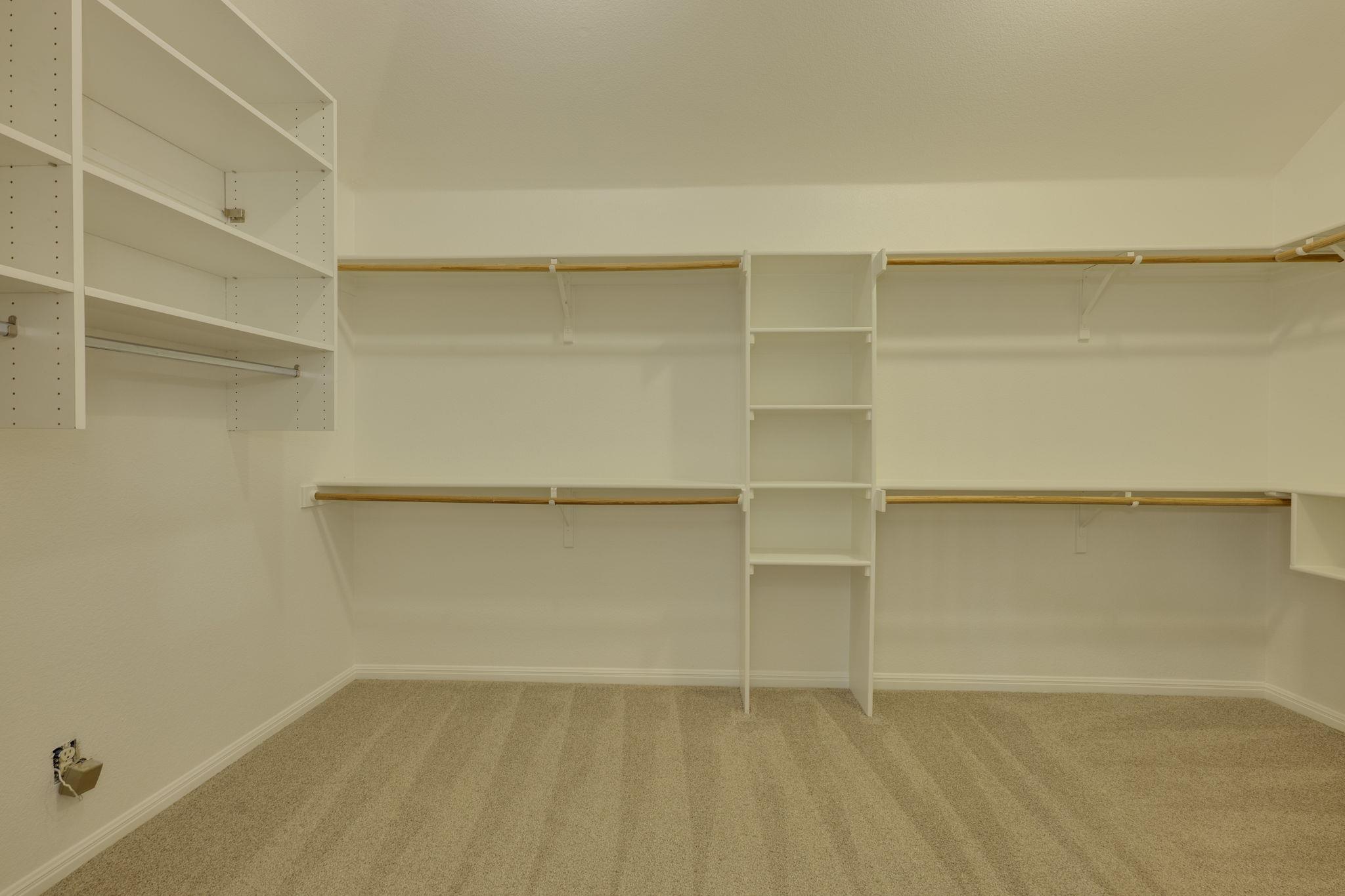 5709 Tahoma Pl Property Photo 24