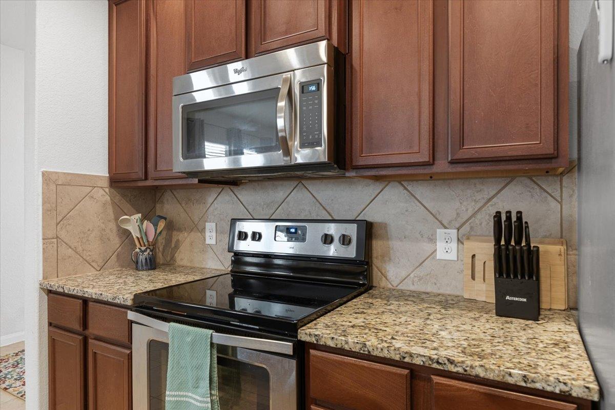1672 Treeta Trl Property Photo 8