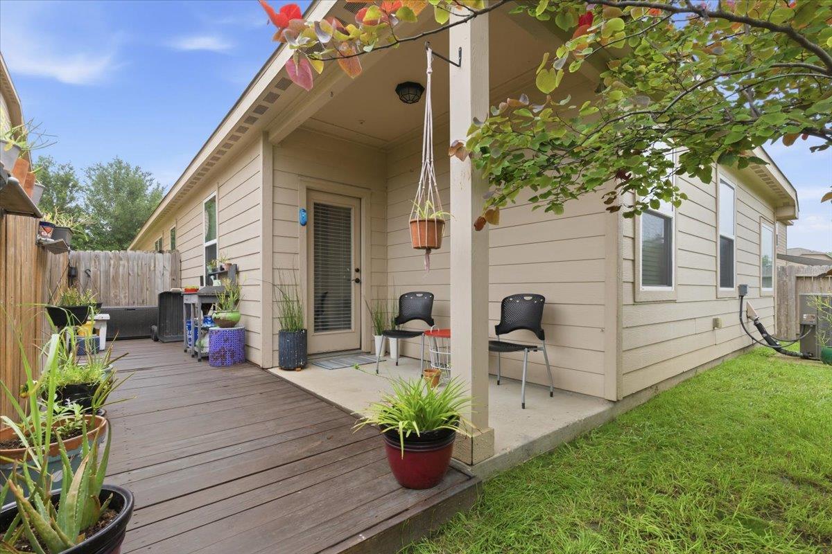 1672 Treeta Trl Property Photo 27