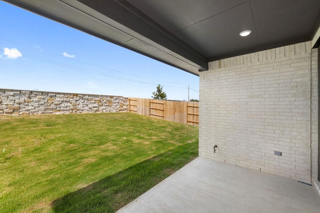 264 Bloomington Loop None Property Photo 38