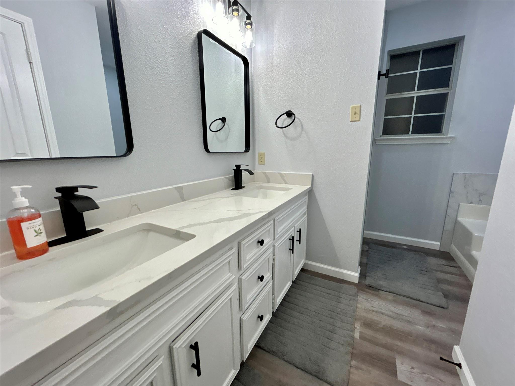 1701 Lynx Cir Property Photo 16