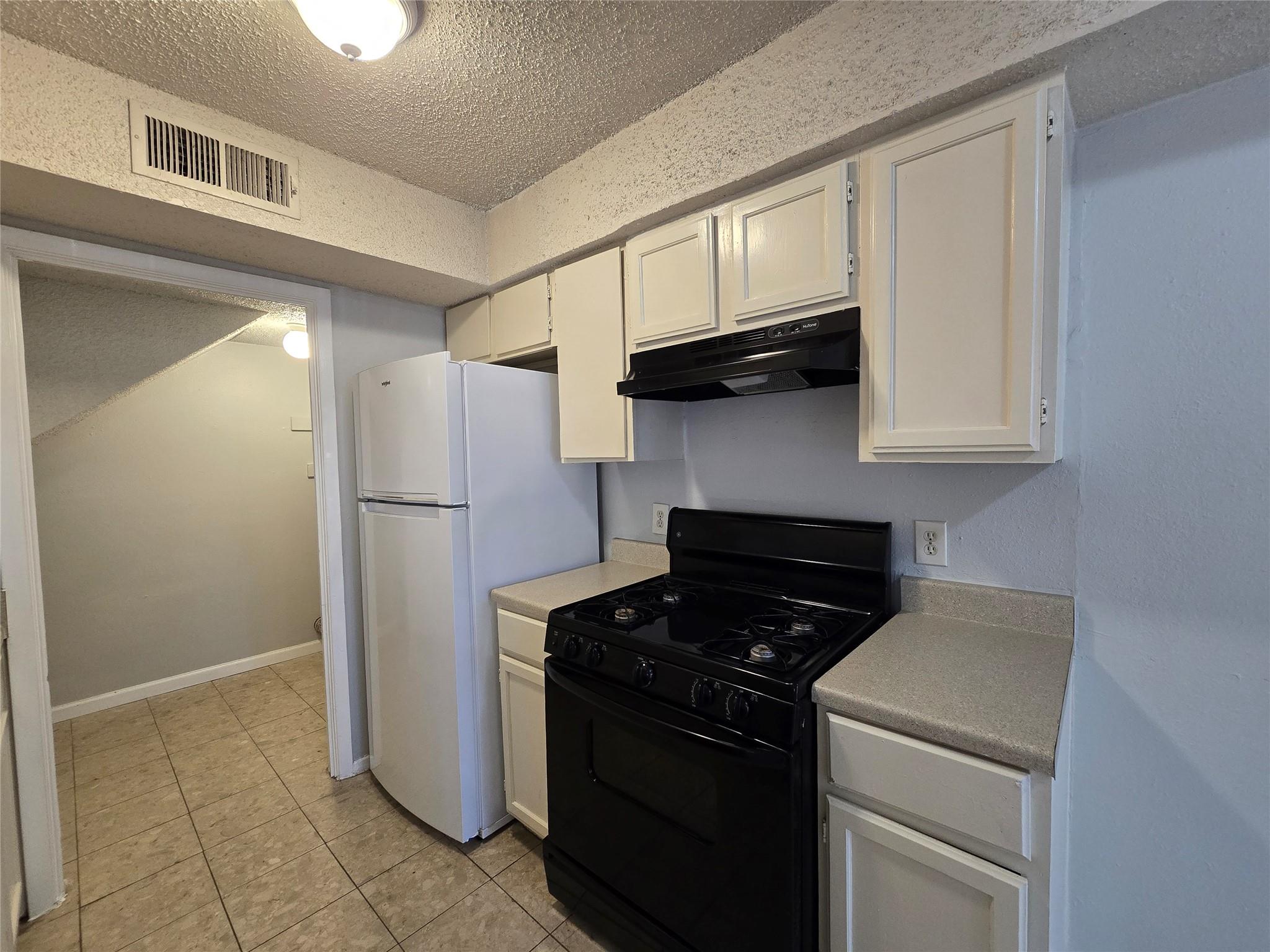 1309 Southport Dr #d Property Photo 7